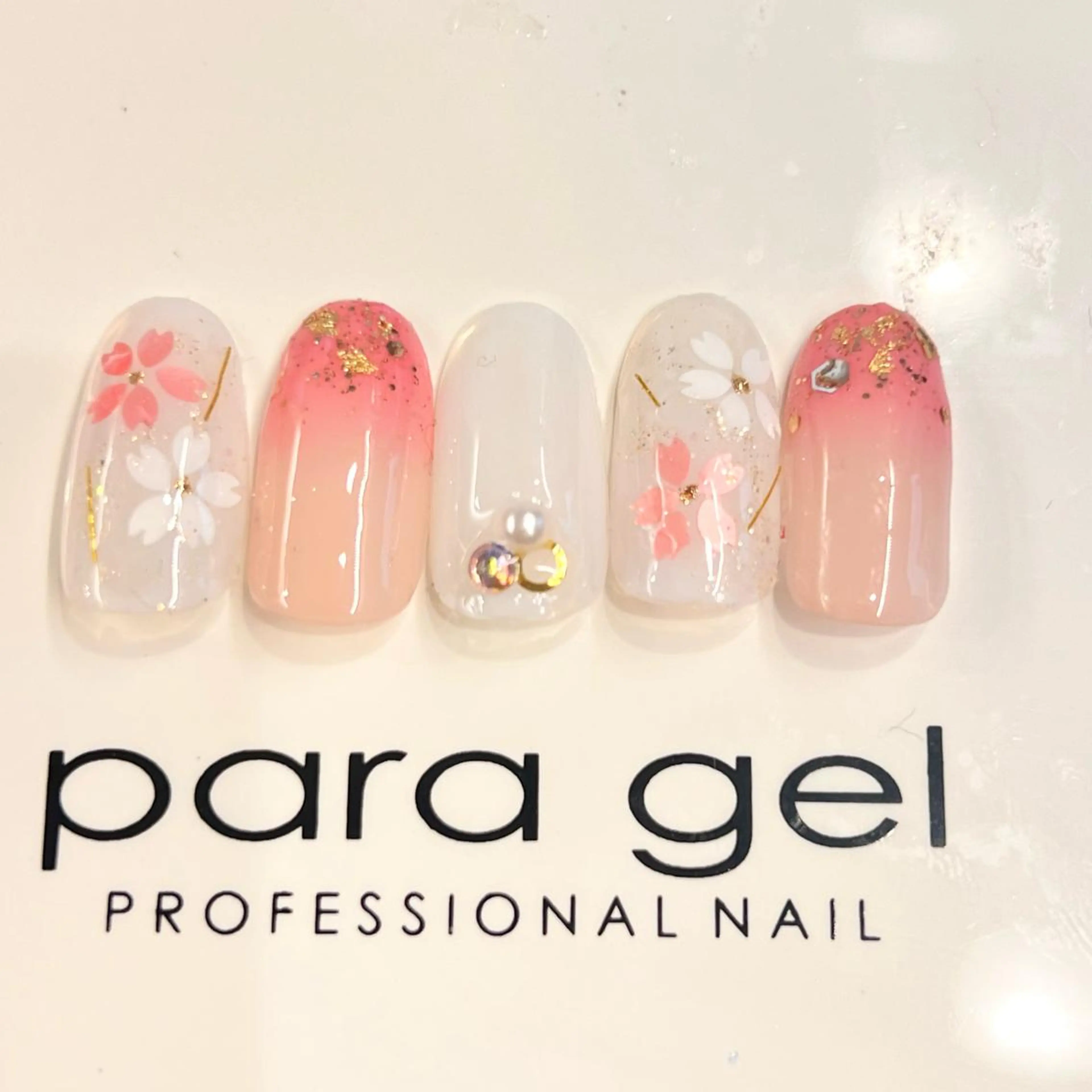 ネイル ハンドネイル clover nailのネイルデザイン