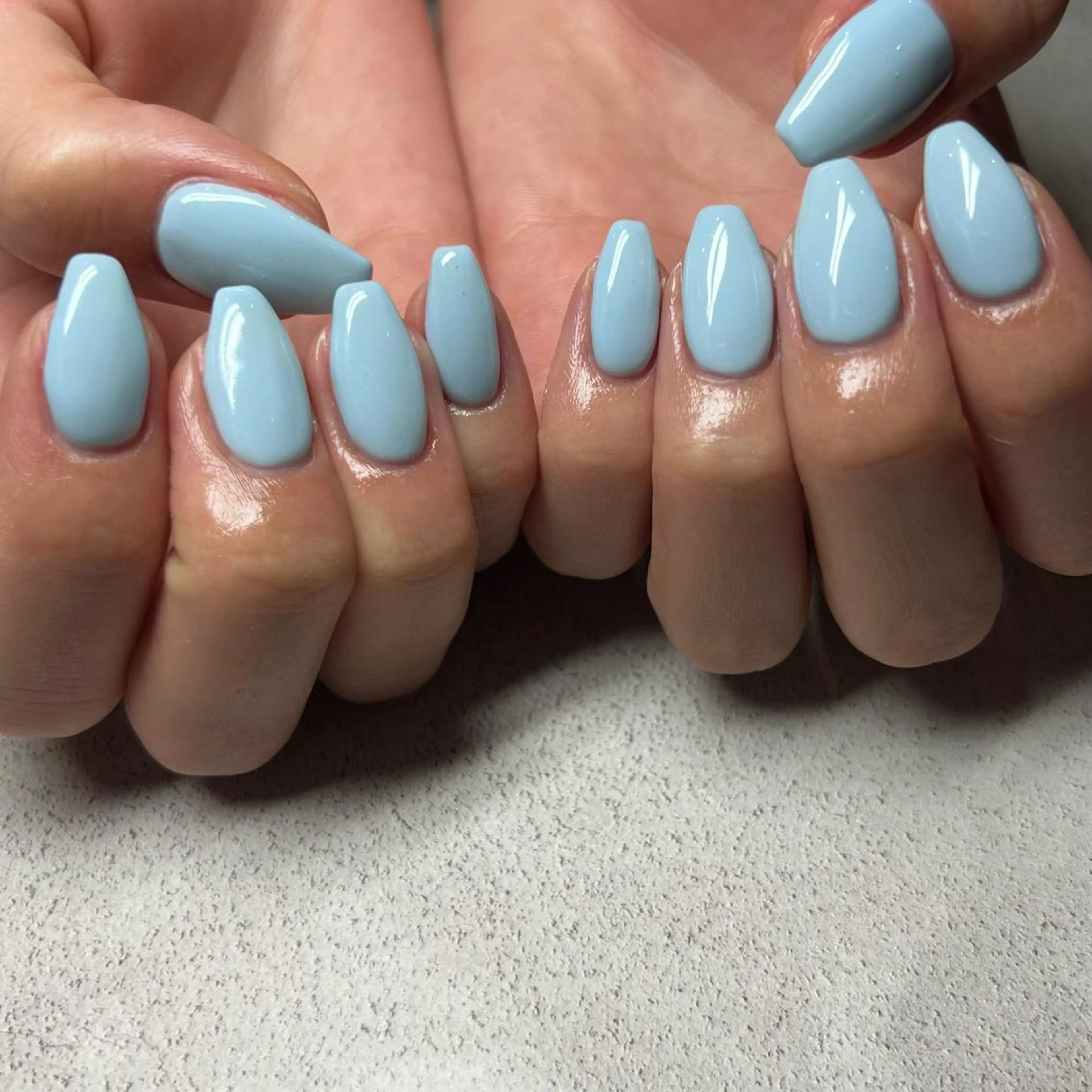 ネイル ブルー ハンドネイル 𝐫𝐚𝐢 𝐧𝐚𝐢𝐥の眉毛・アイブロウイメージ