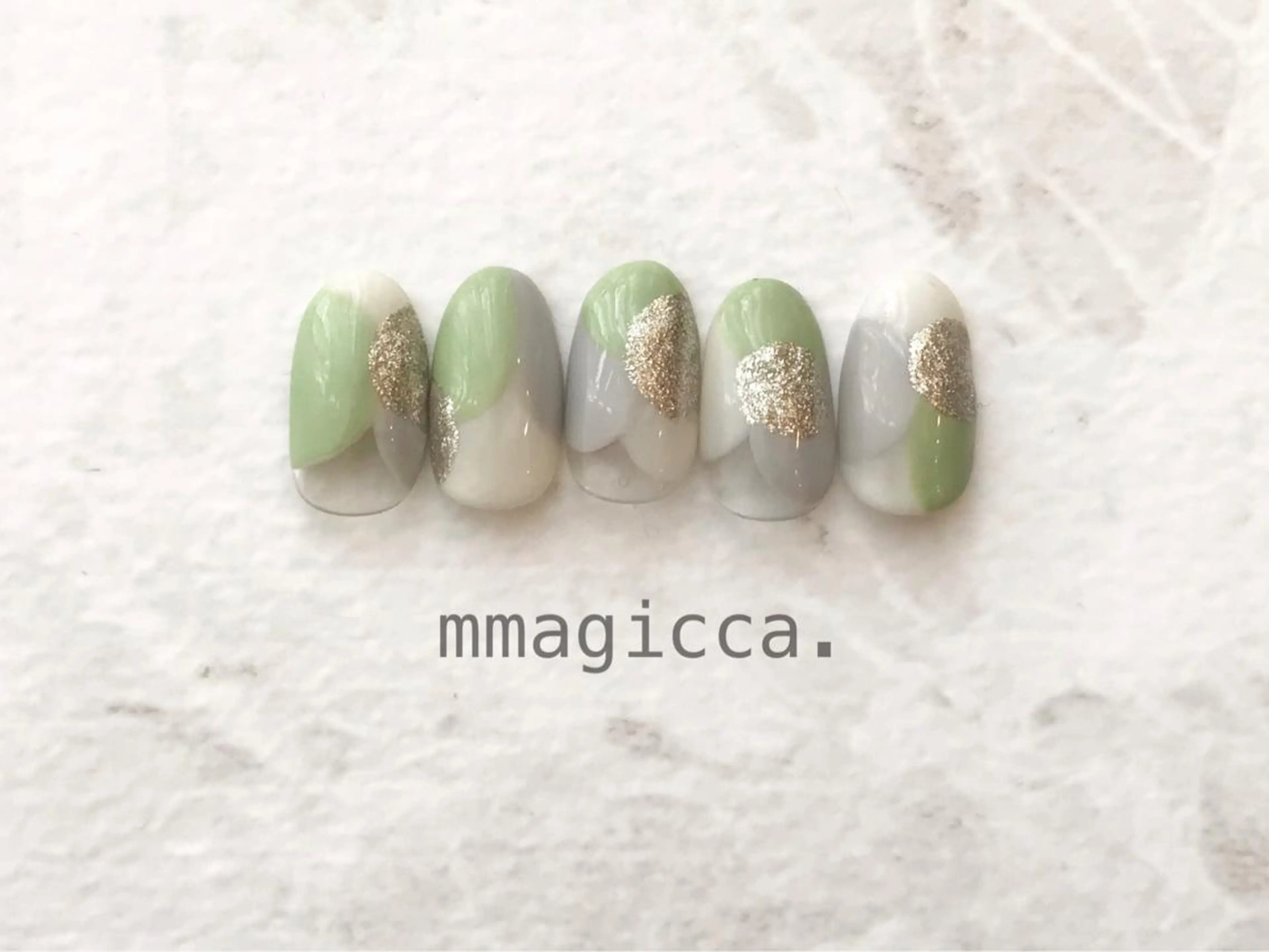 ネイル ジェルネイル mmagicca. 【 まじか. 】のネイルデザイン