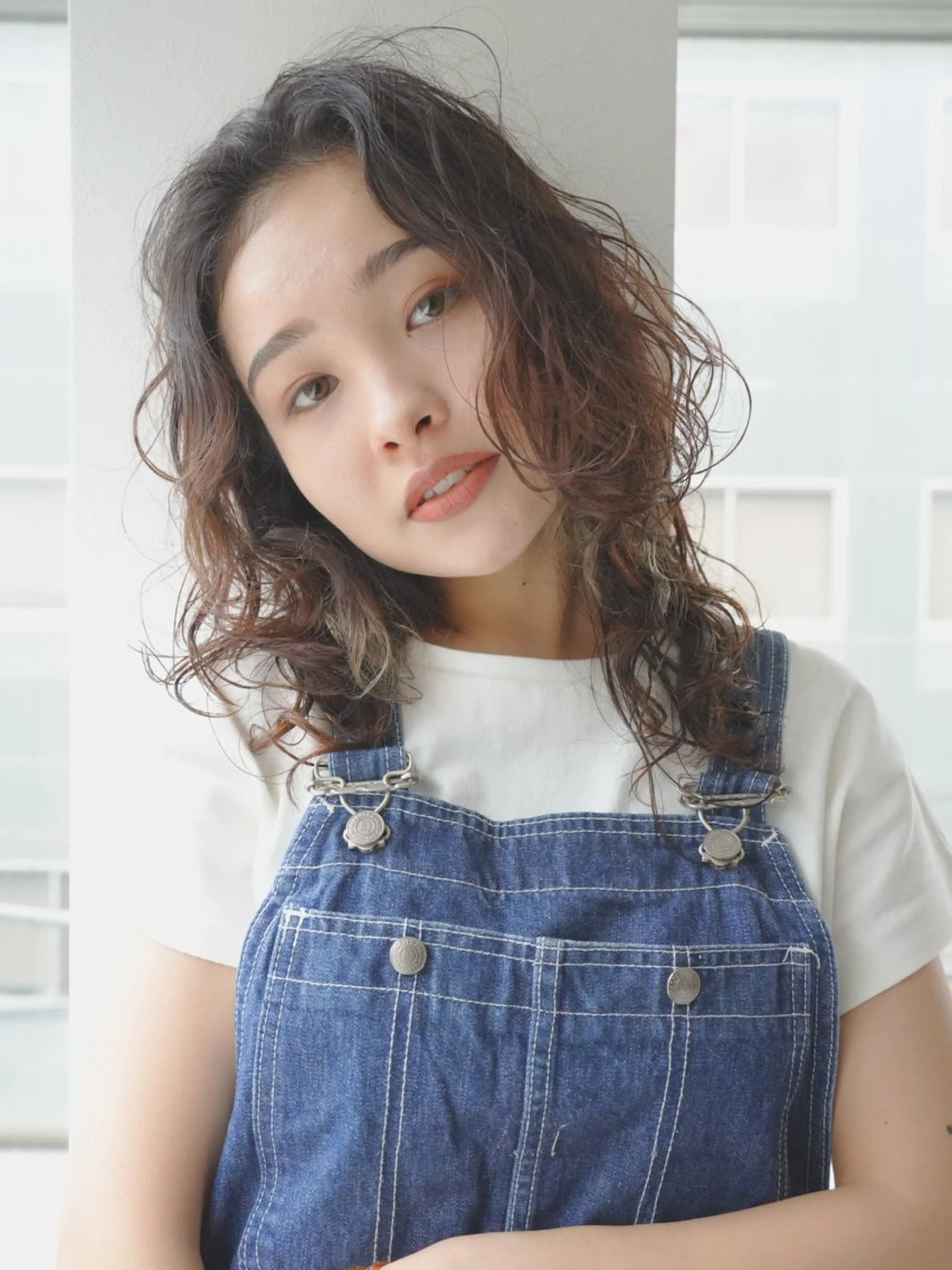 ミディアム カラー カット mizuho .のヘアスタイル