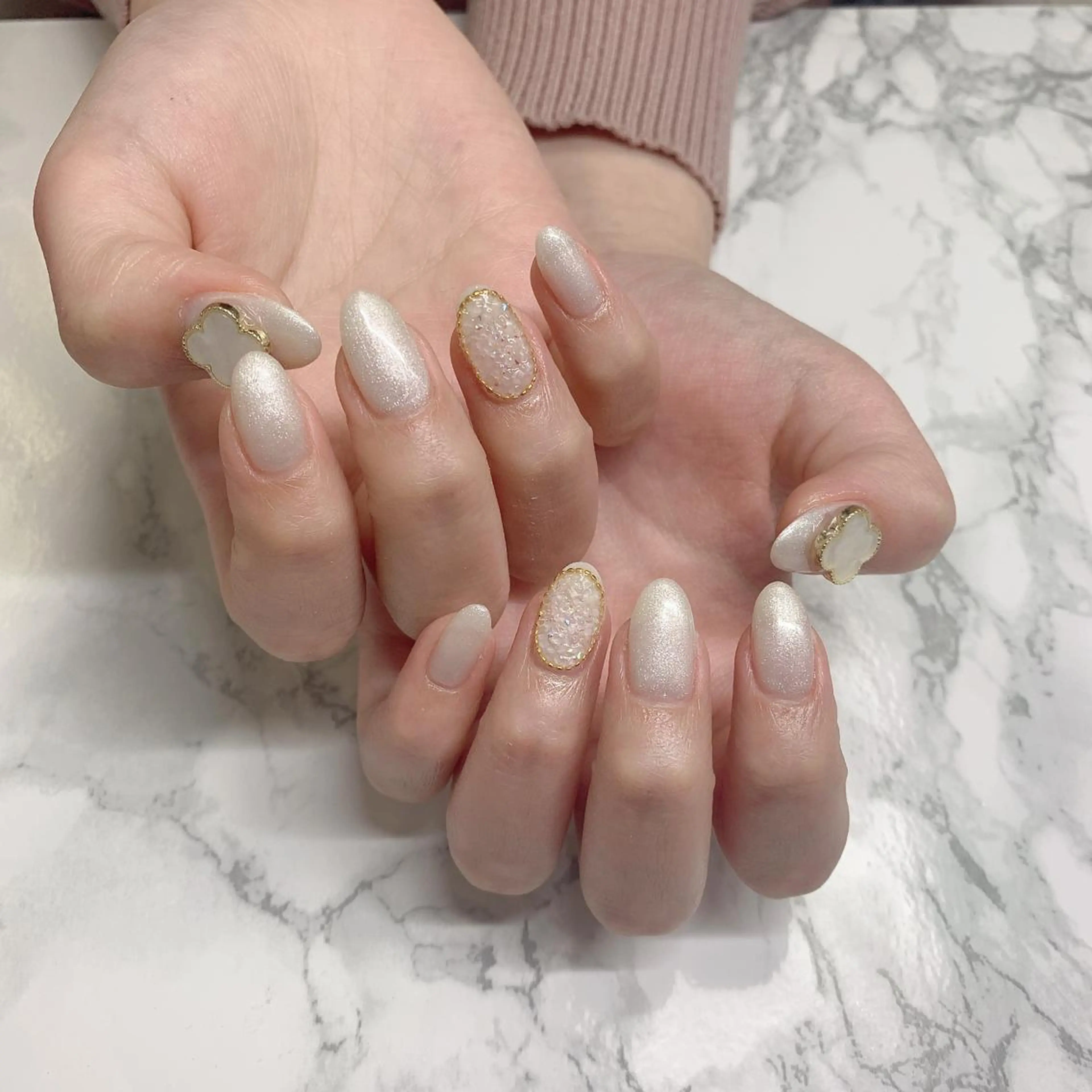 ネイル はな💎ネイル ワンホン、長さ出しのネイルデザイン