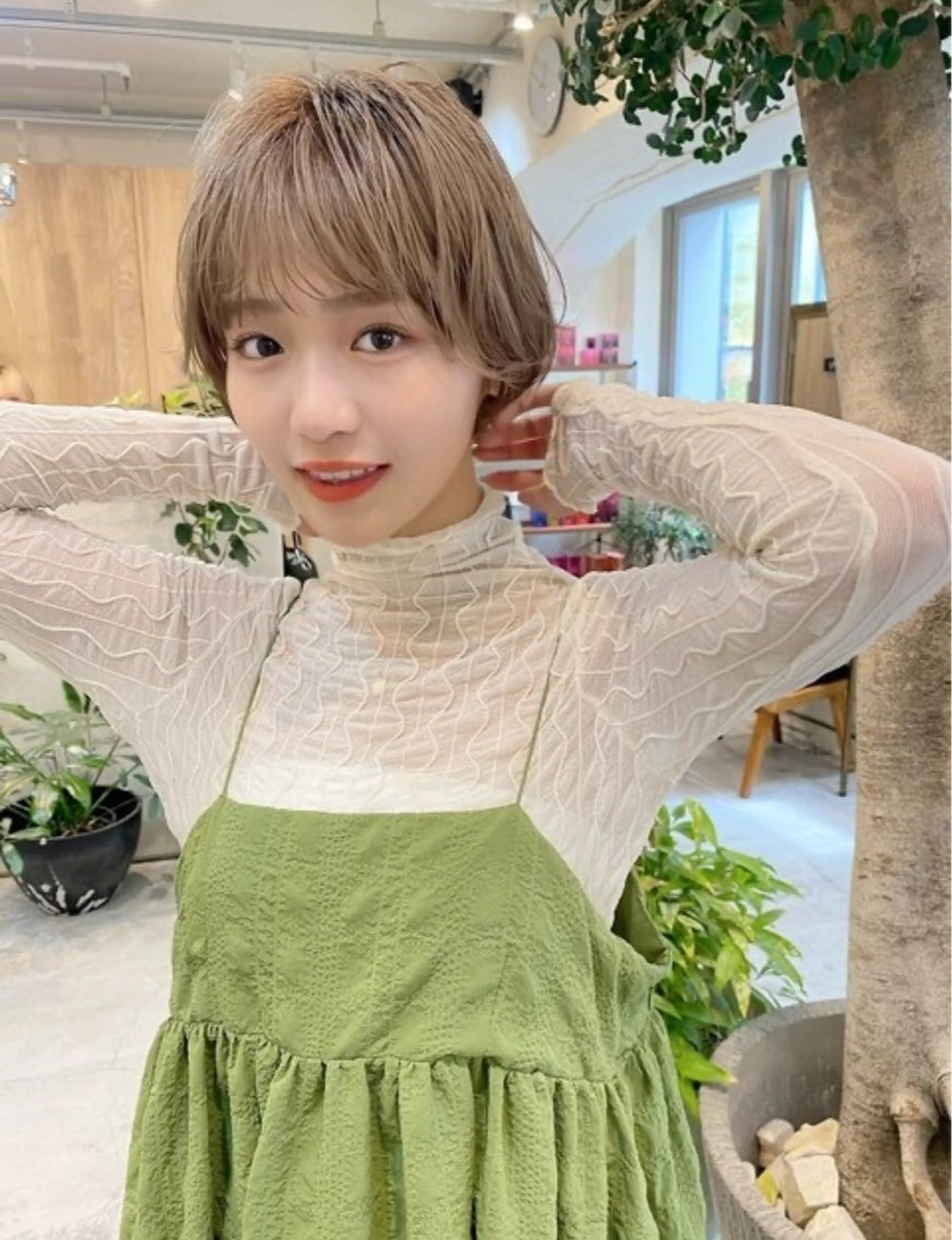 ショート カラー ベージュカラー ショートヘア 似合わせカット‪// 鶴我万唯華のヘアスタイル