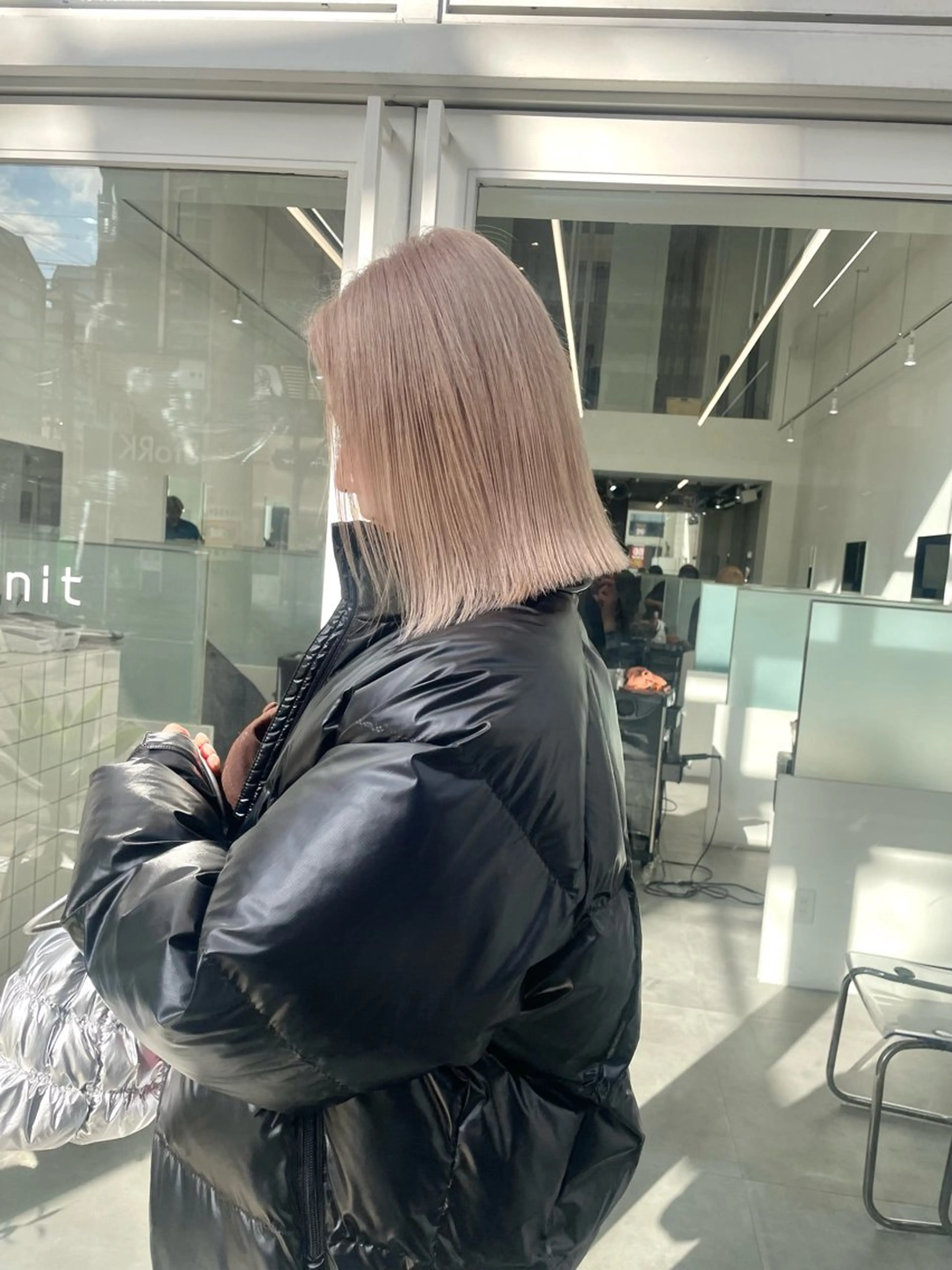 ミディアム カラー レイヤーカット💎 髪質改善のヘアスタイル