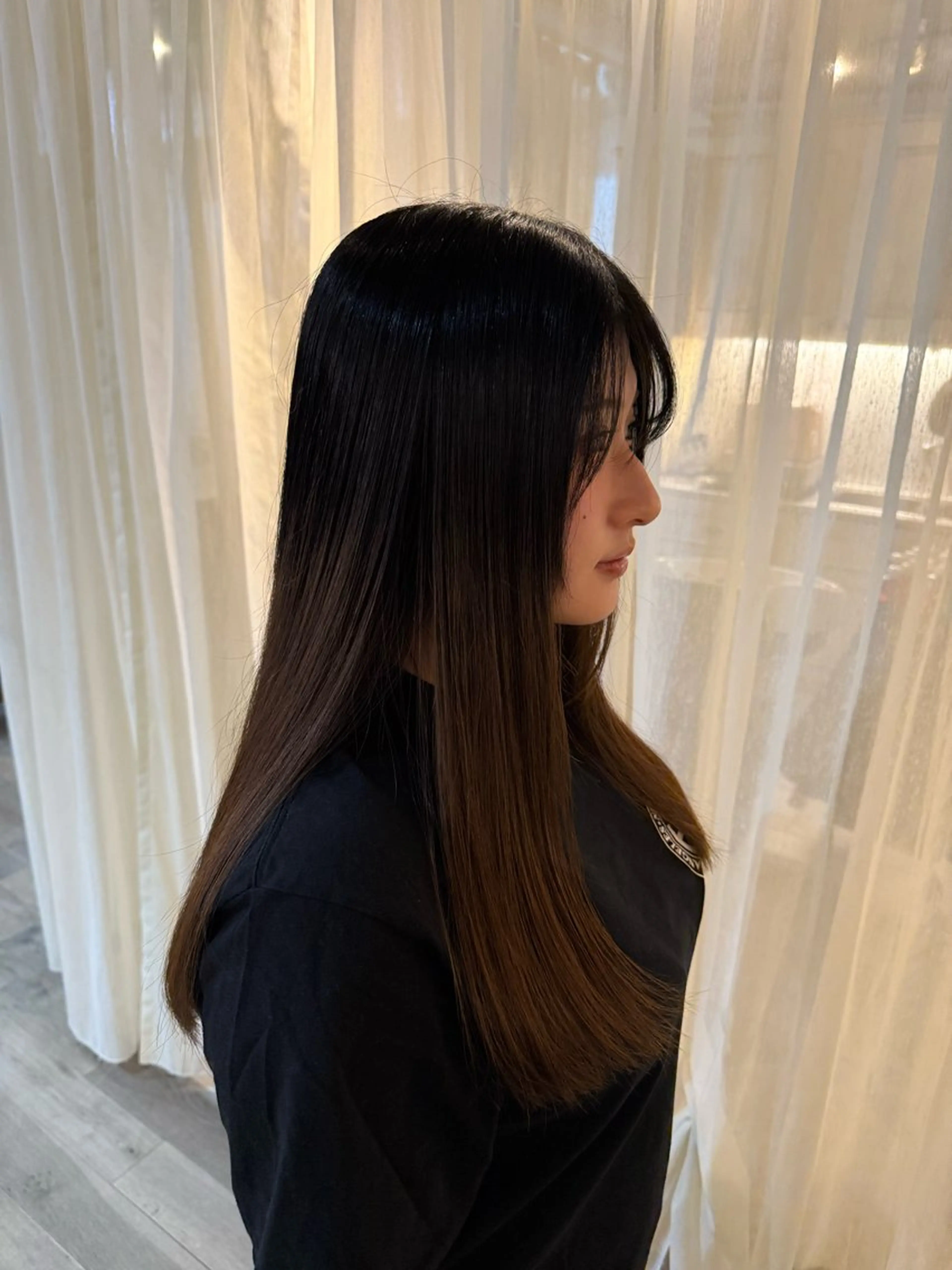 ロング 藤原 百花のヘアスタイル