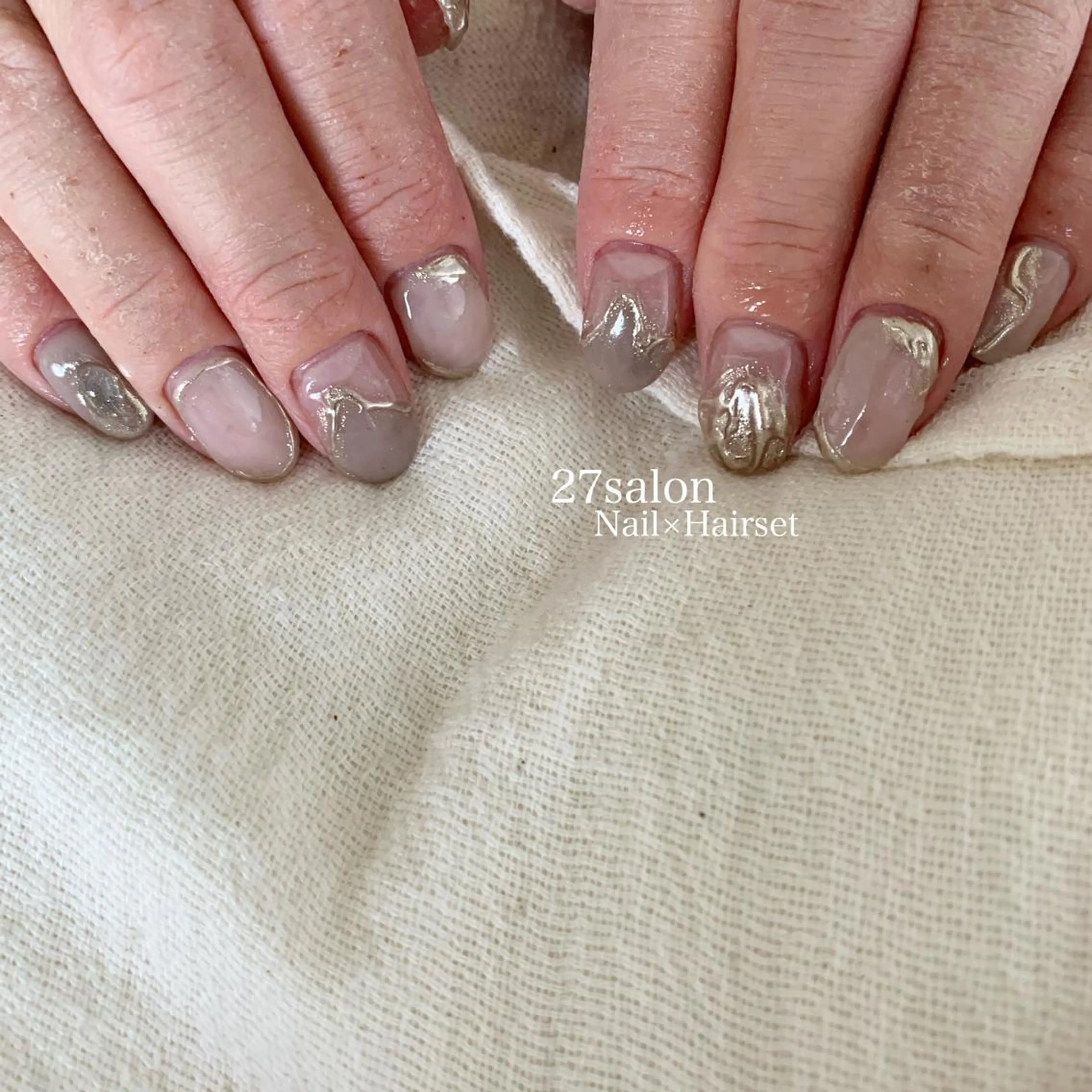 ネイル ミラーネイル ニュアンスネイル 27salon yuinaのネイルデザイン