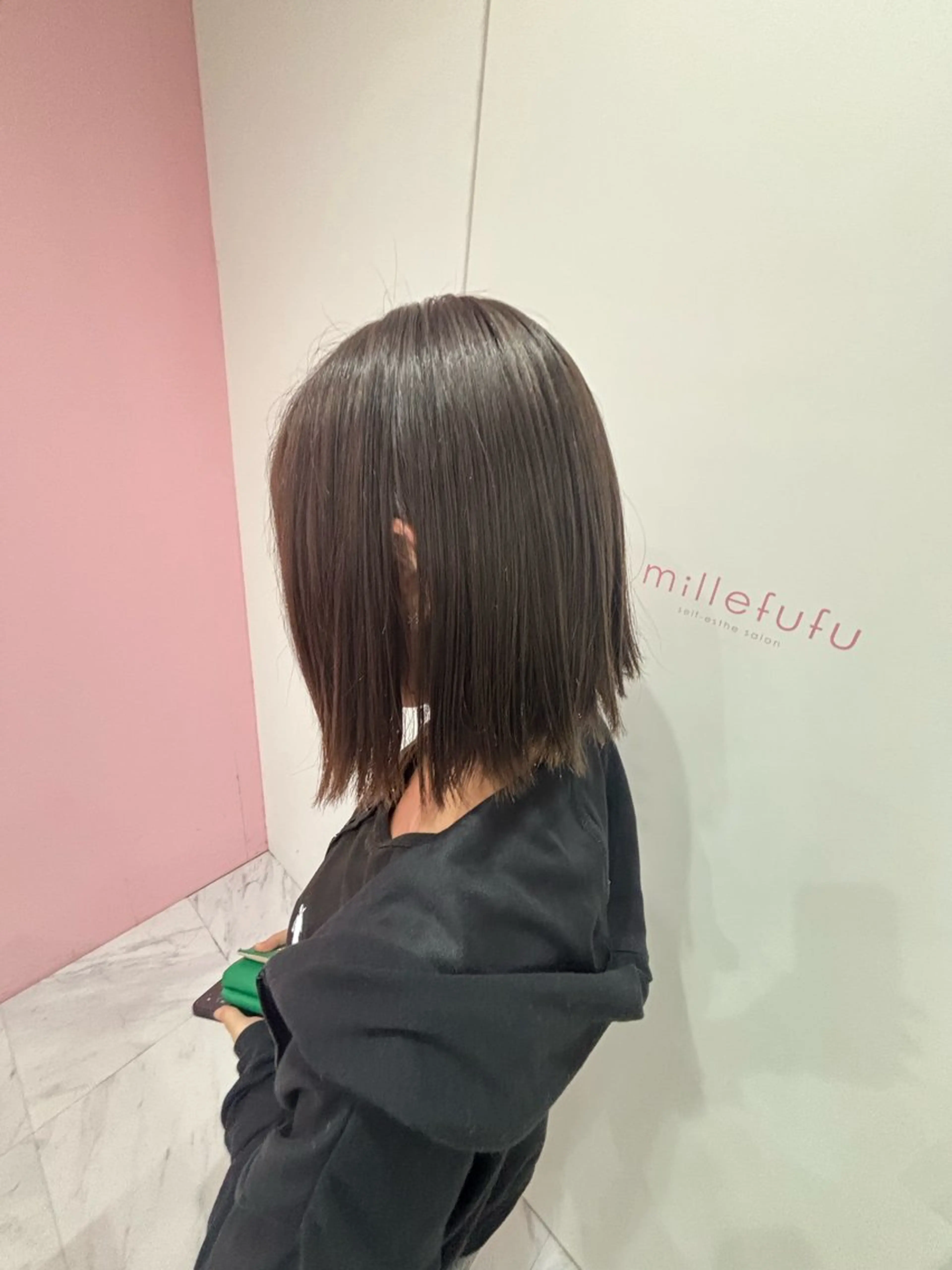 カラー ヘアカラー 大岡 芽依のヘアスタイル