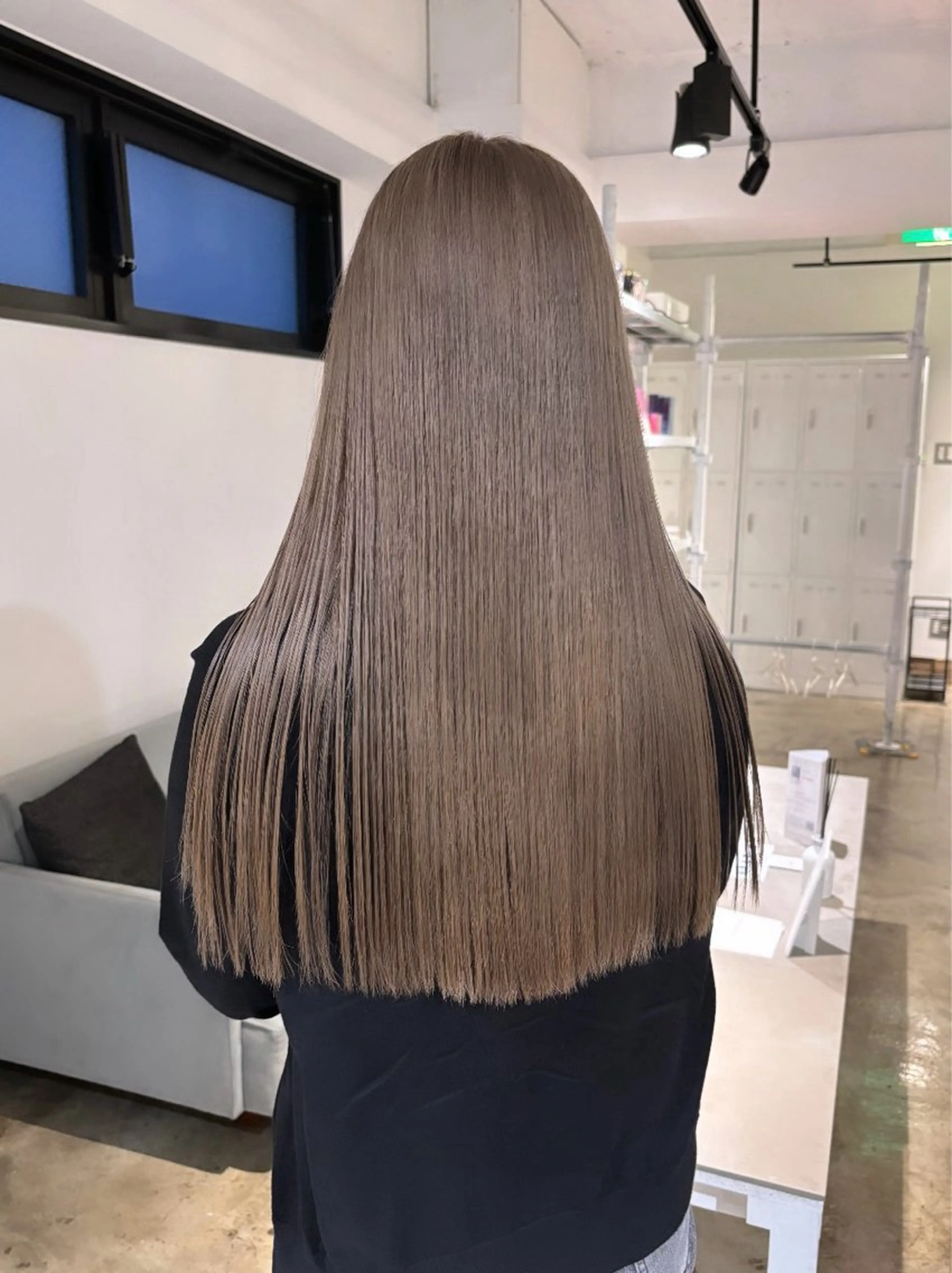 ロング カラー ブリーチ グレージュ 暖色カラー🍒 ケアブリーチ/akiのヘアスタイル