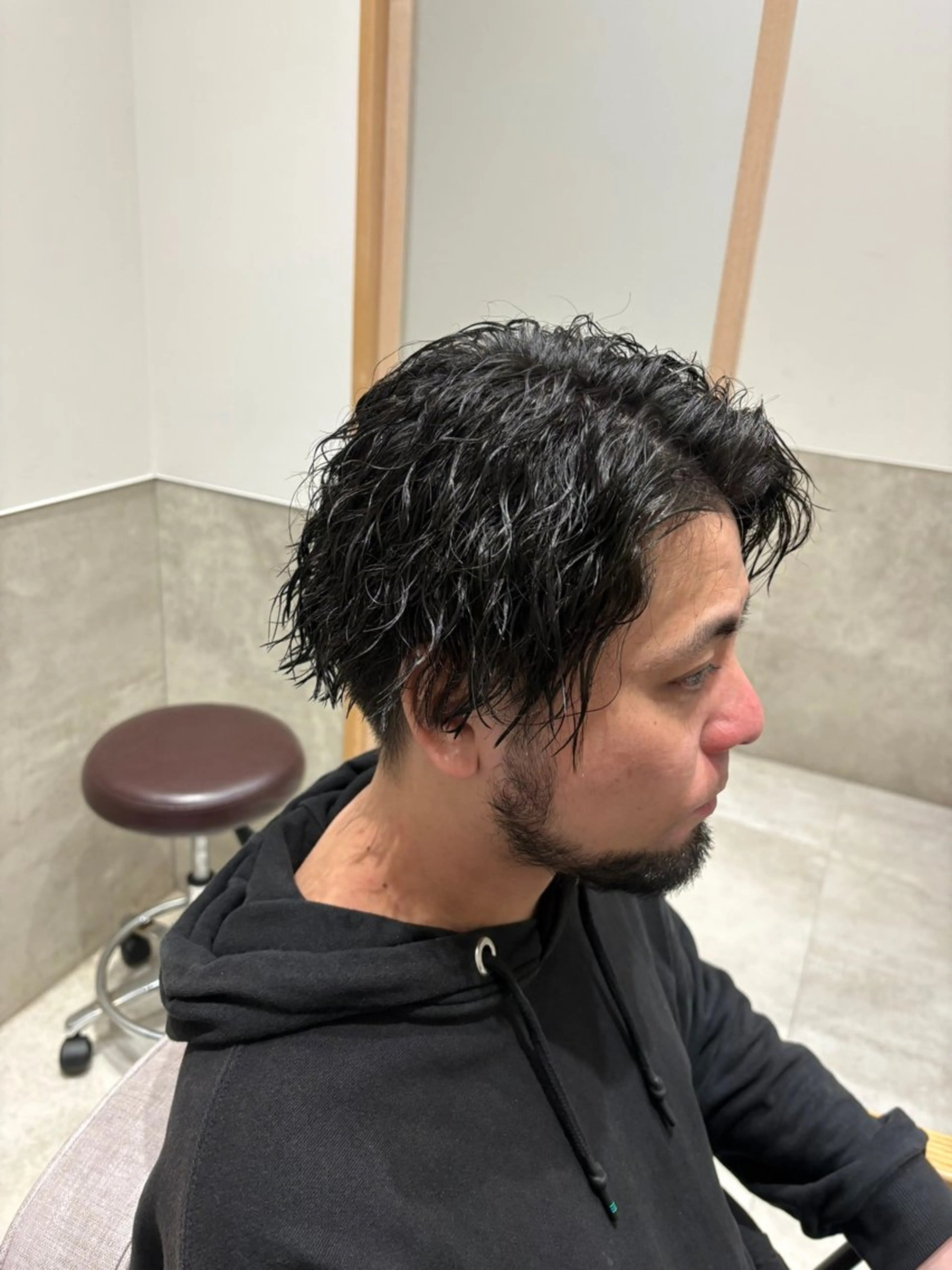 ショート パーマ メンズ カット パーマ 仲地 大地のヘアスタイル