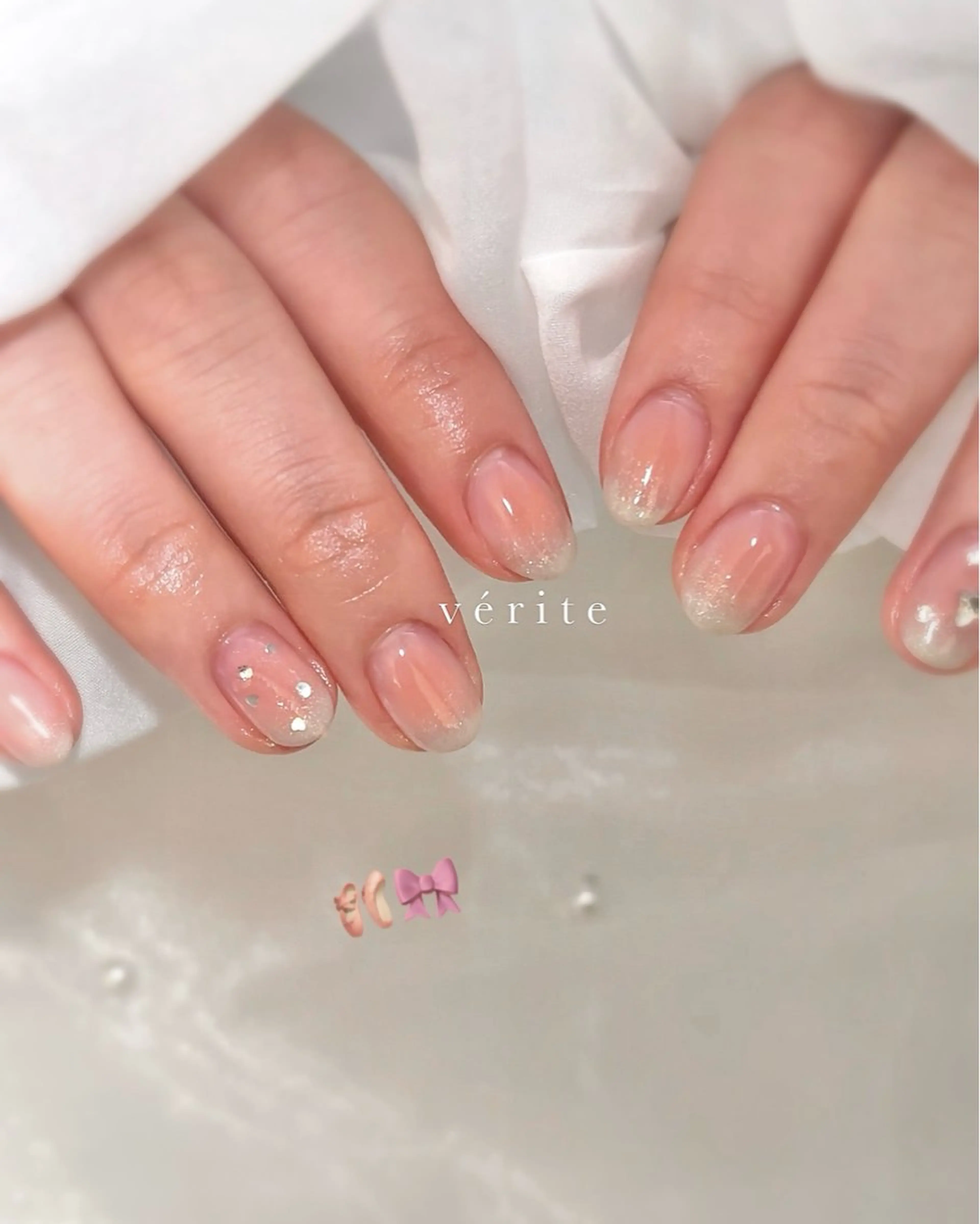 ネイル アートネイル チークネイル ラメ(グリッター) ワンカラーネイル ハンドネイル vérite nailのネイルデザイン