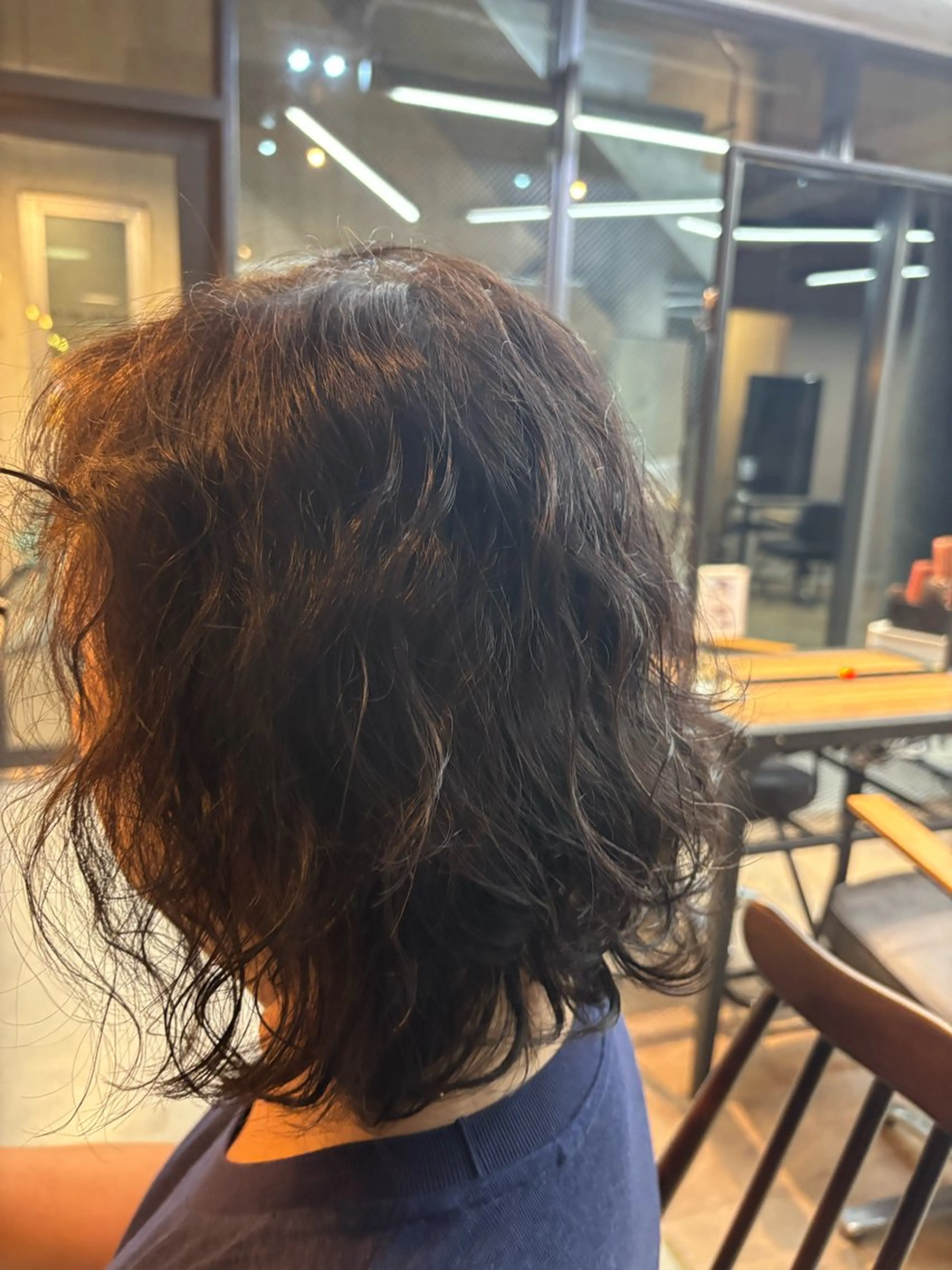 ミディアム パーマ 西岡 乙花のヘアスタイル