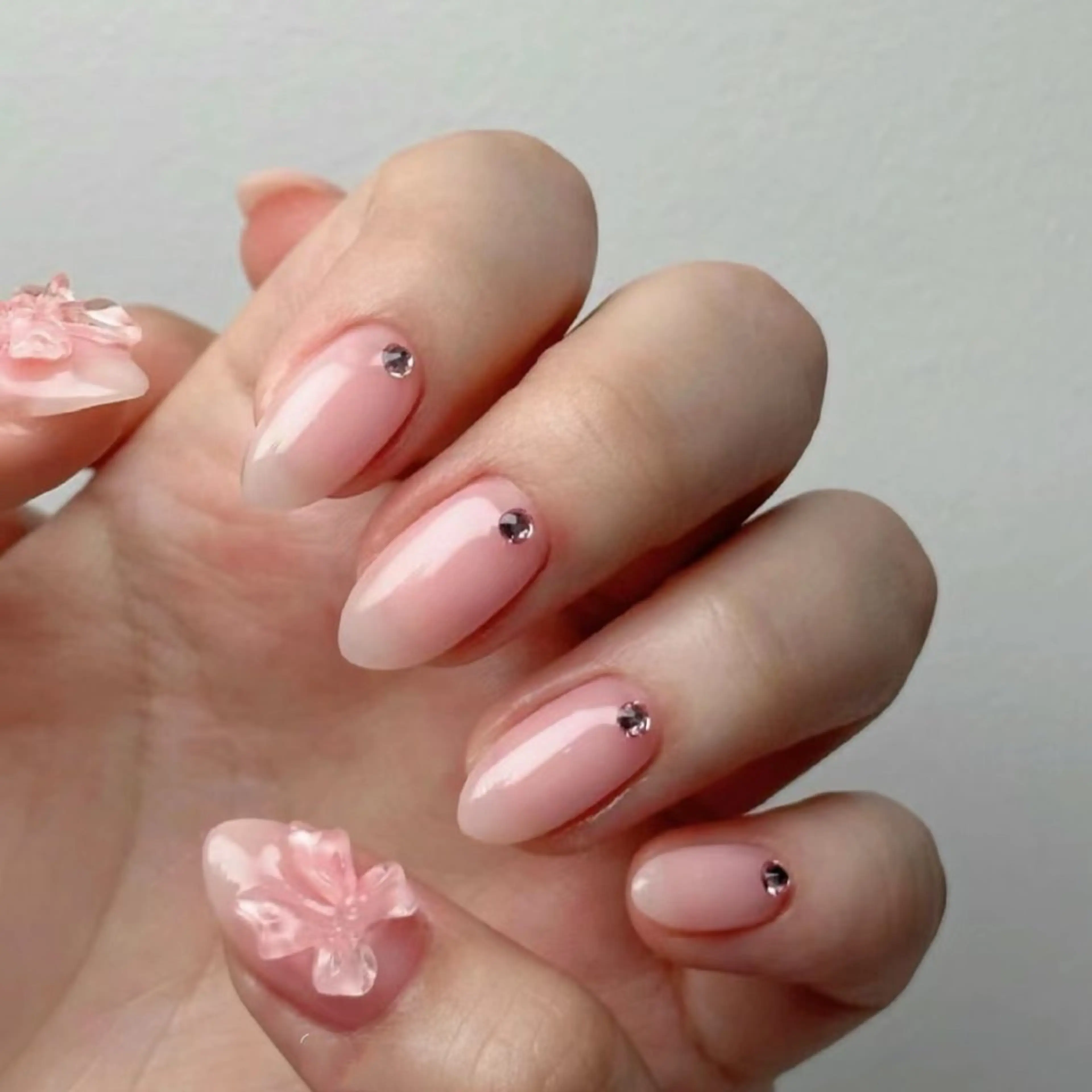 ネイル ハンドネイル ハンドケア 🍑 momo_nailのネイルデザイン