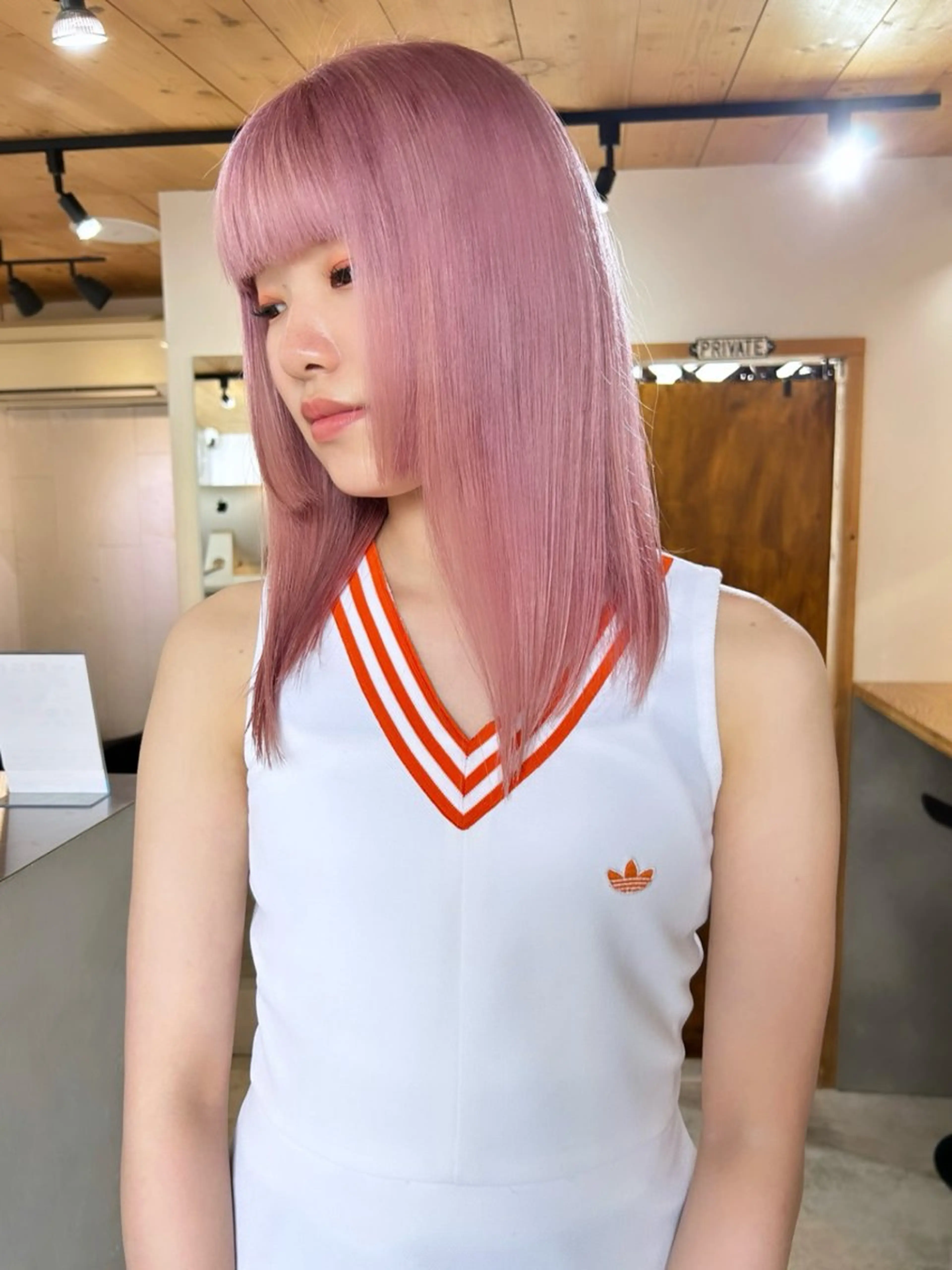 セミロング カラー ピンクカラー カット ヘアカラー トリートメント 🧸艶々韓国ヘア 🧁mizunaのヘアスタイル