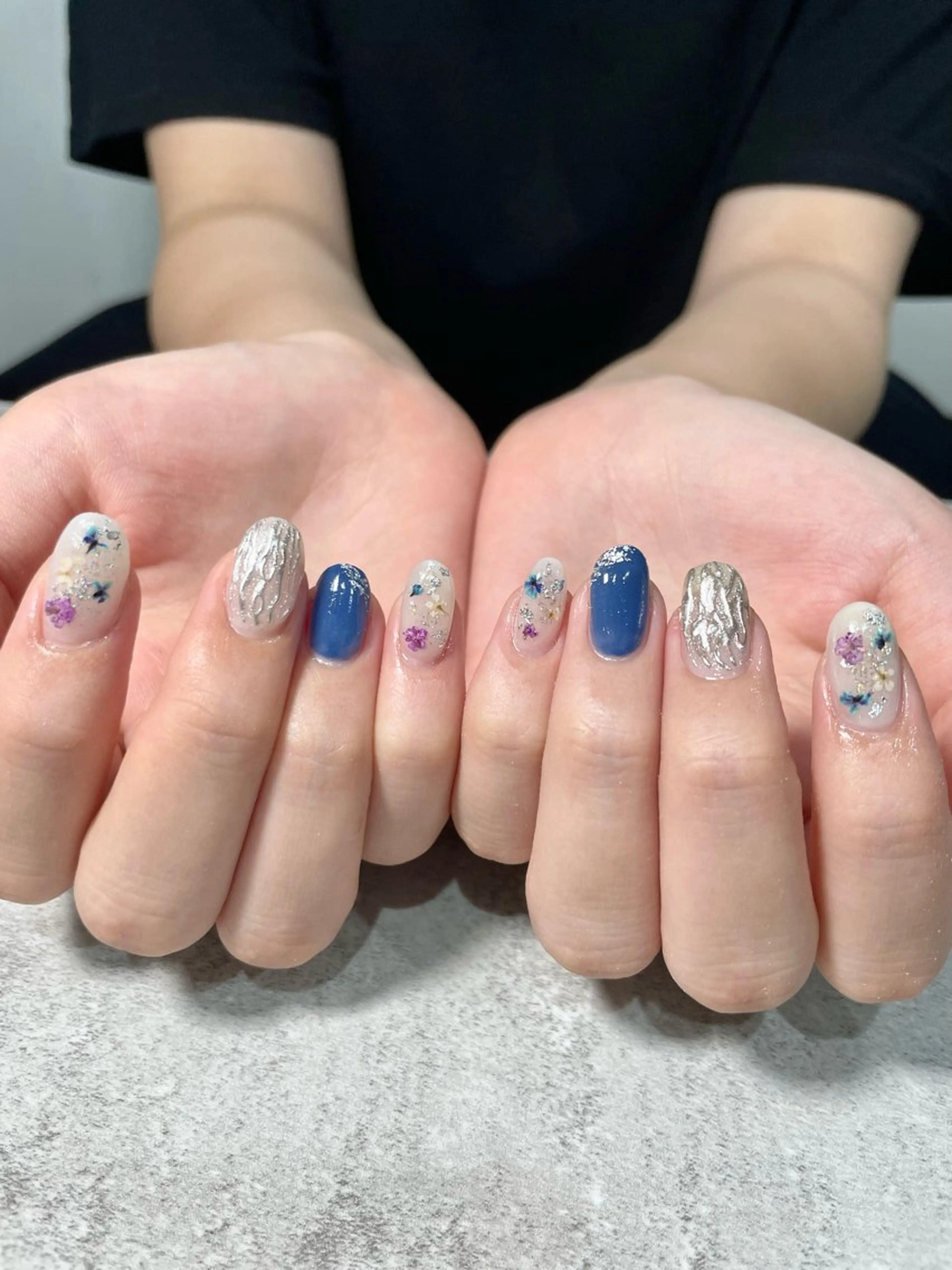 ネイル 持ち込み Raviliss ♡のネイルデザイン