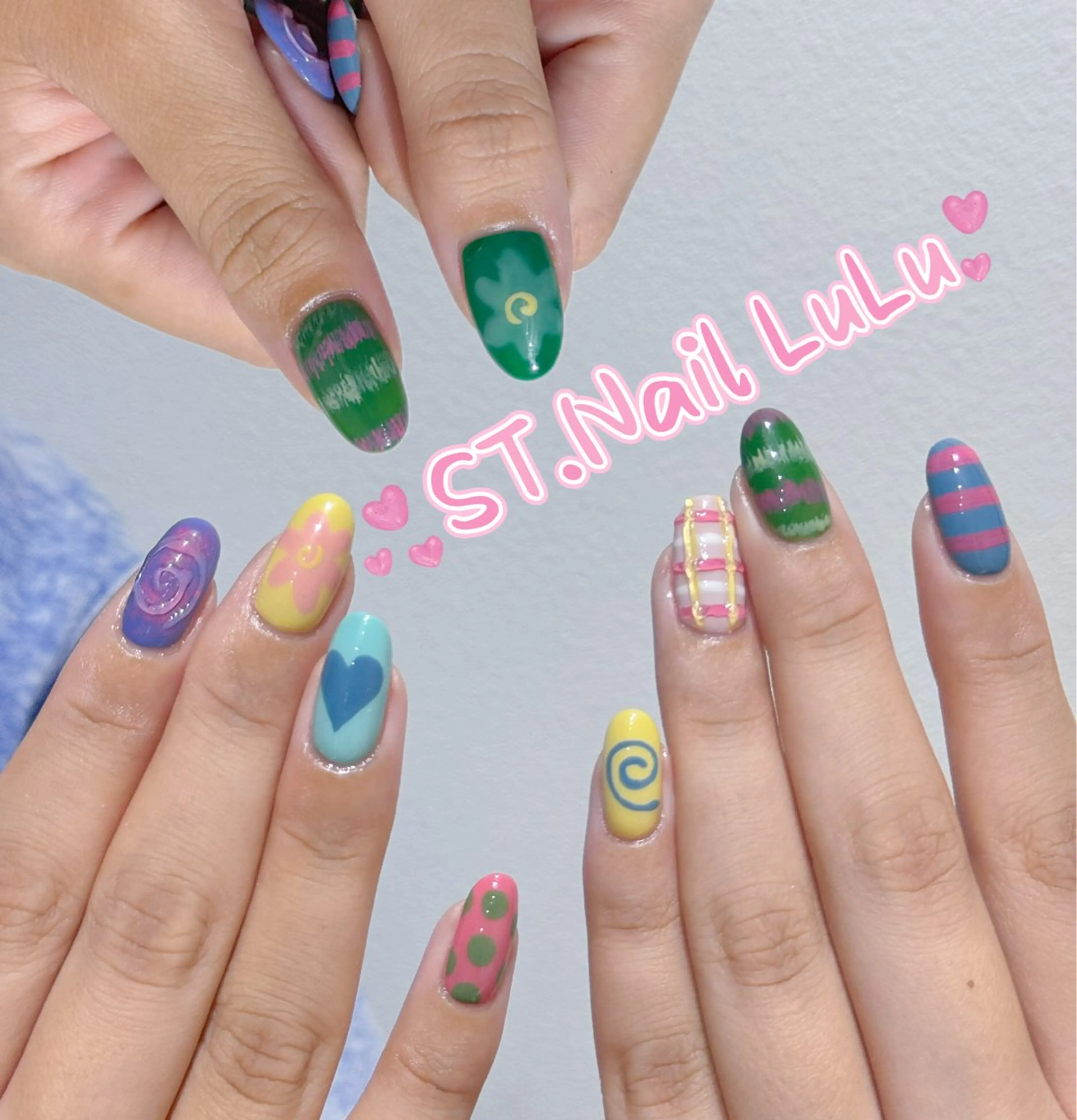 ネイル エスティーネイル ルルのネイルデザイン