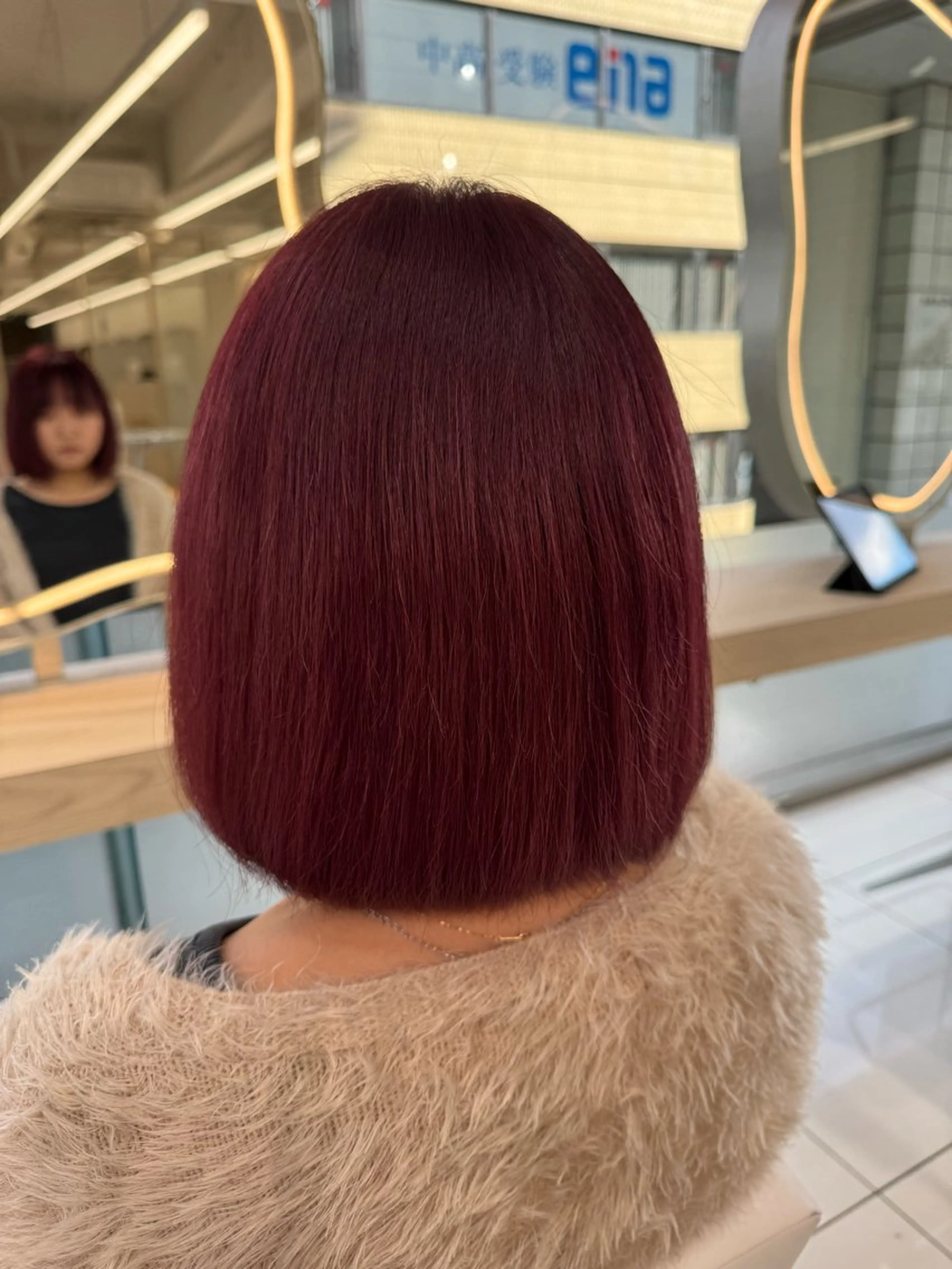 セミロング カラー 韓国レイヤー/ 顔まわり/西野和裕のヘアスタイル