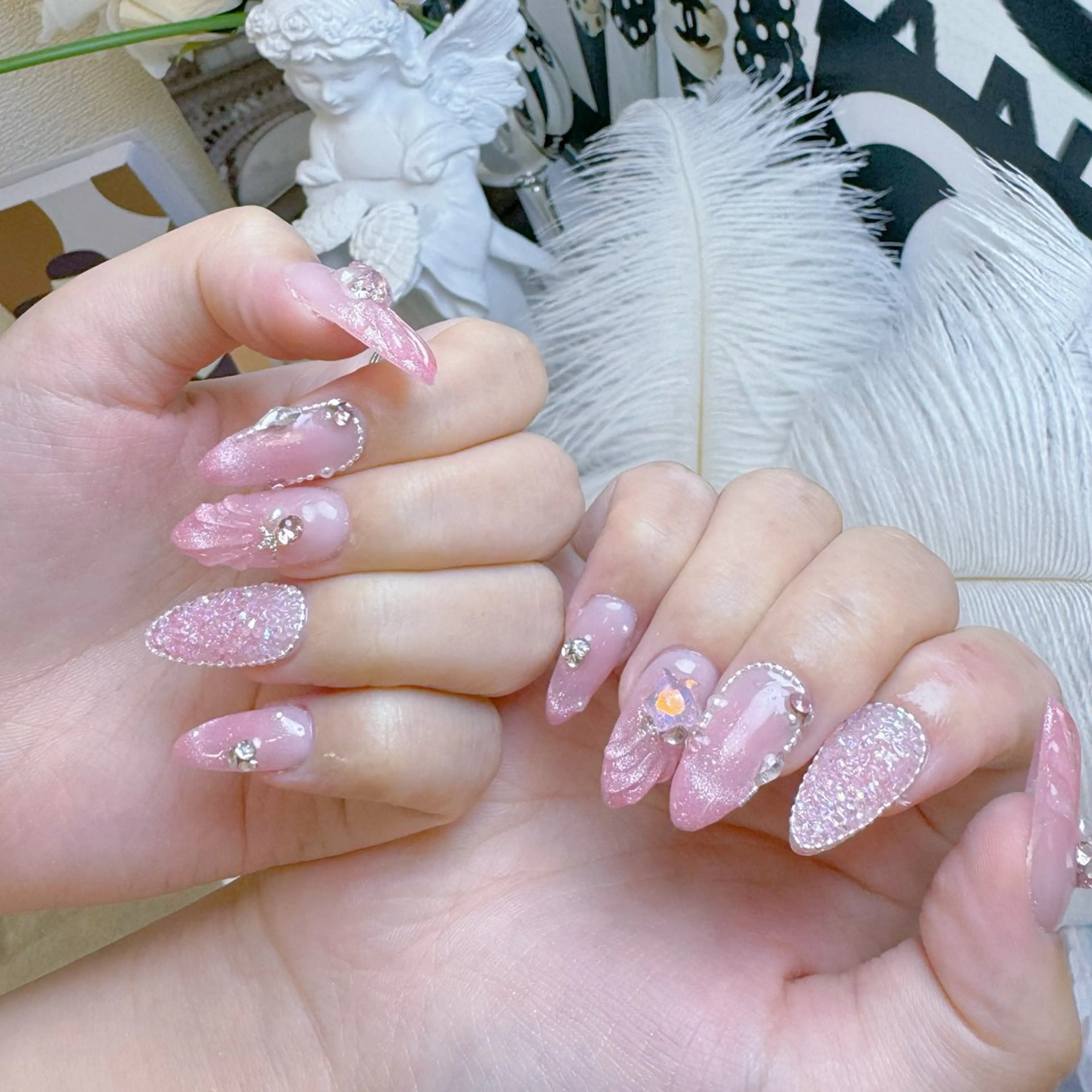 ネイル チークネイル クリアネイル ガーリー キラキラネイル 韓国ネイル ハンドネイル NailPrincess所属・princess スカルプ専門店のネイルデザイン