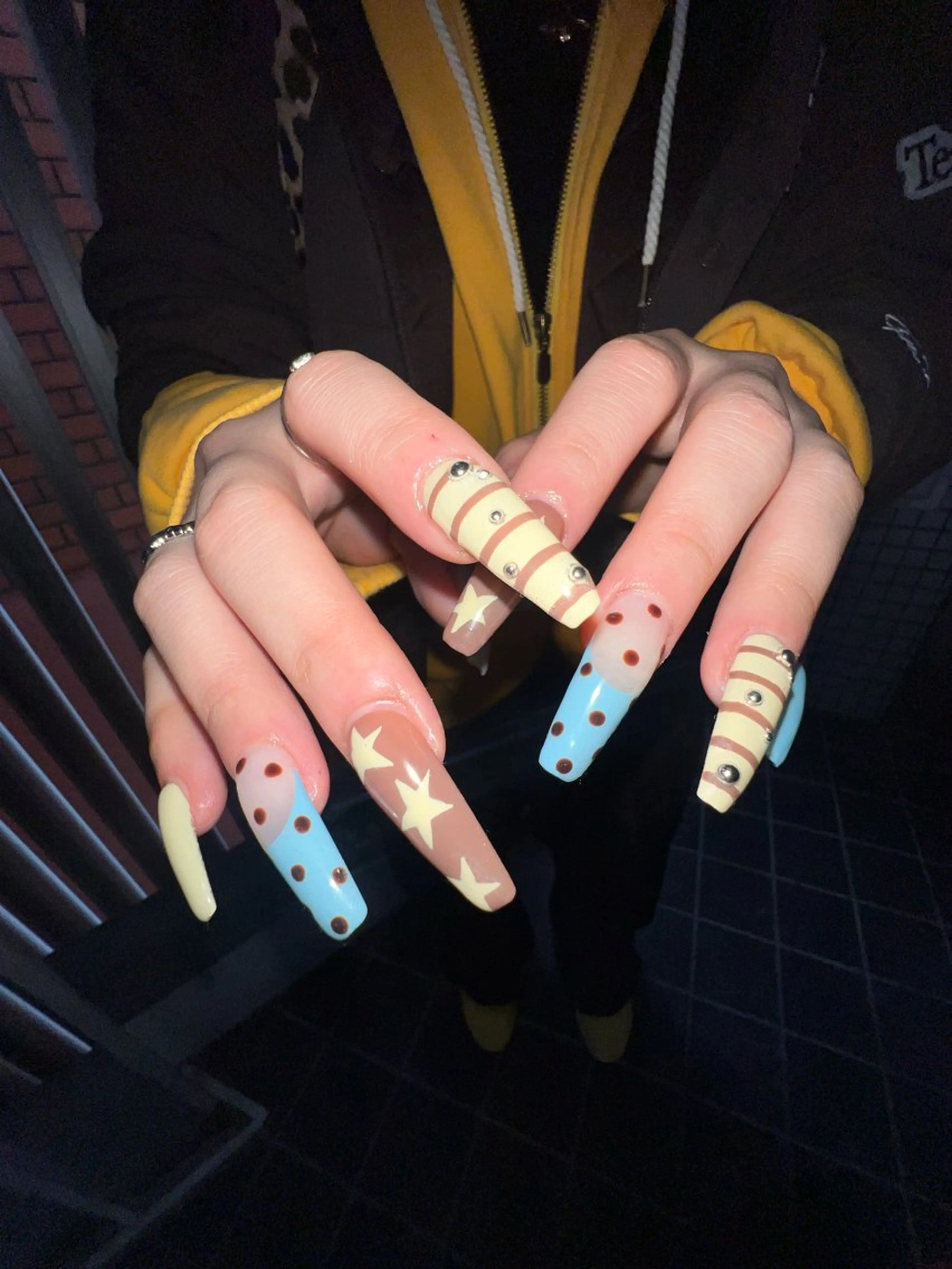 ネイル ハンドネイル Hata nail 🎀個性派ニュアンスのネイルデザイン