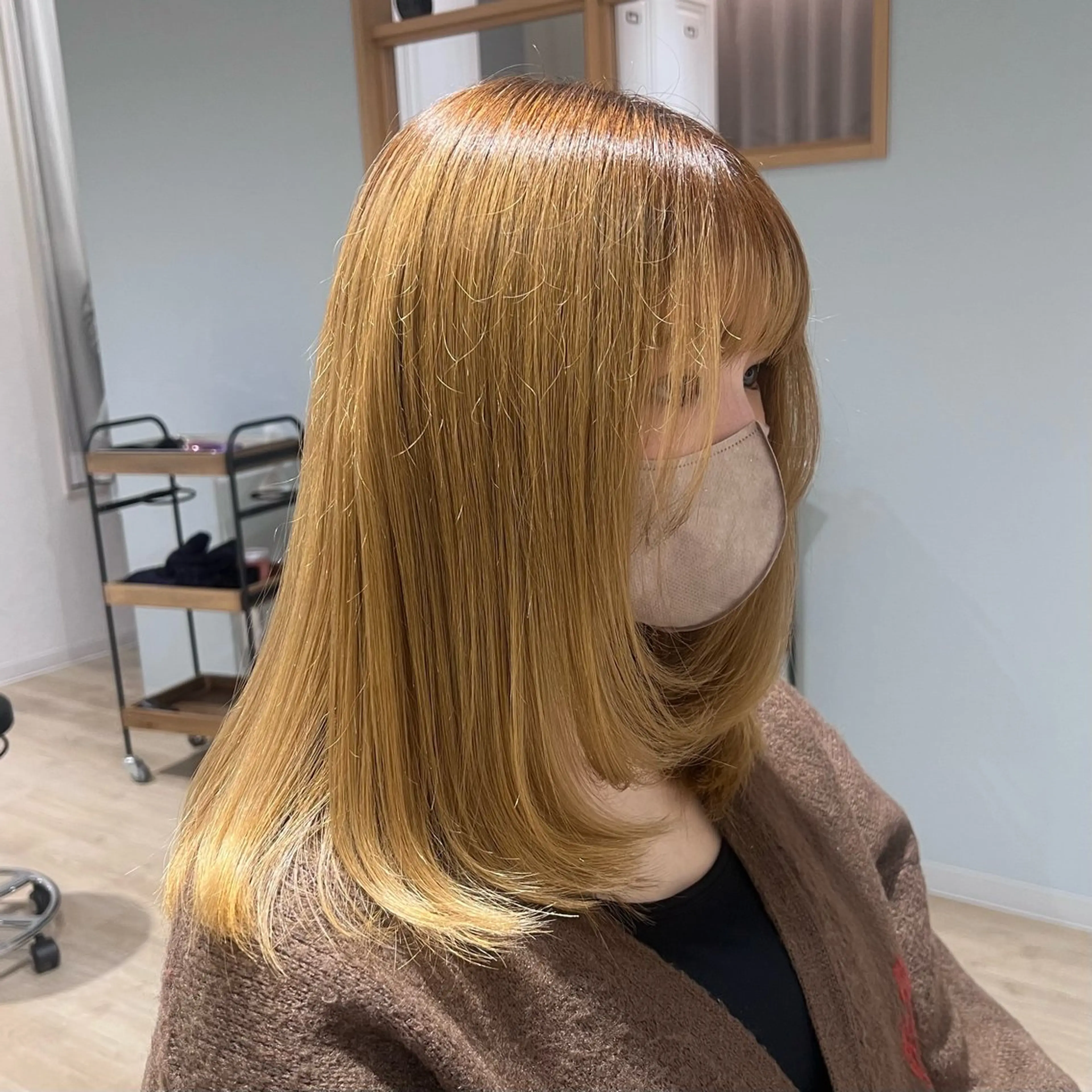 ミディアム Lien カレンのヘアスタイル