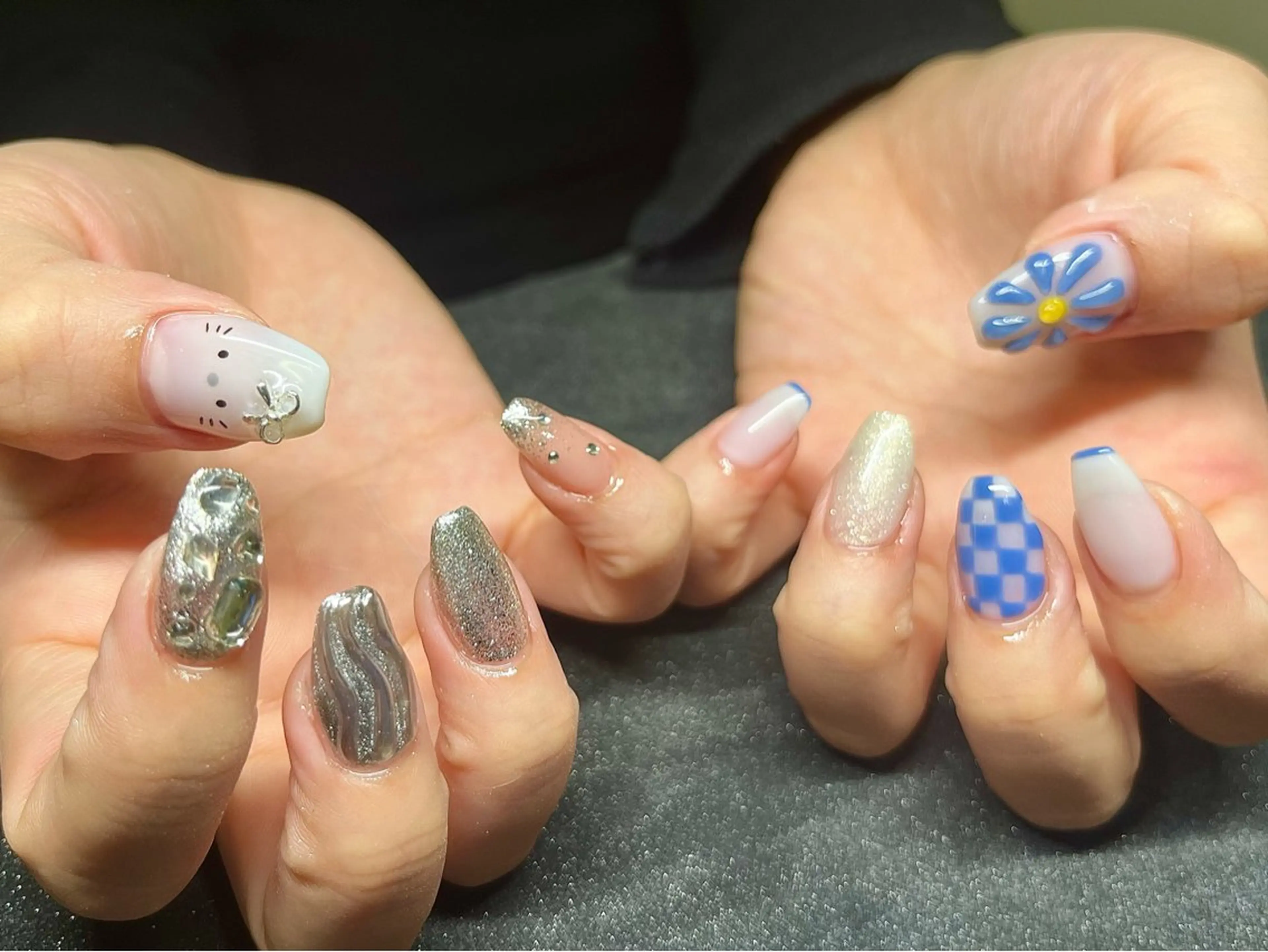 ネイル ハンドネイル Chika .のネイルデザイン