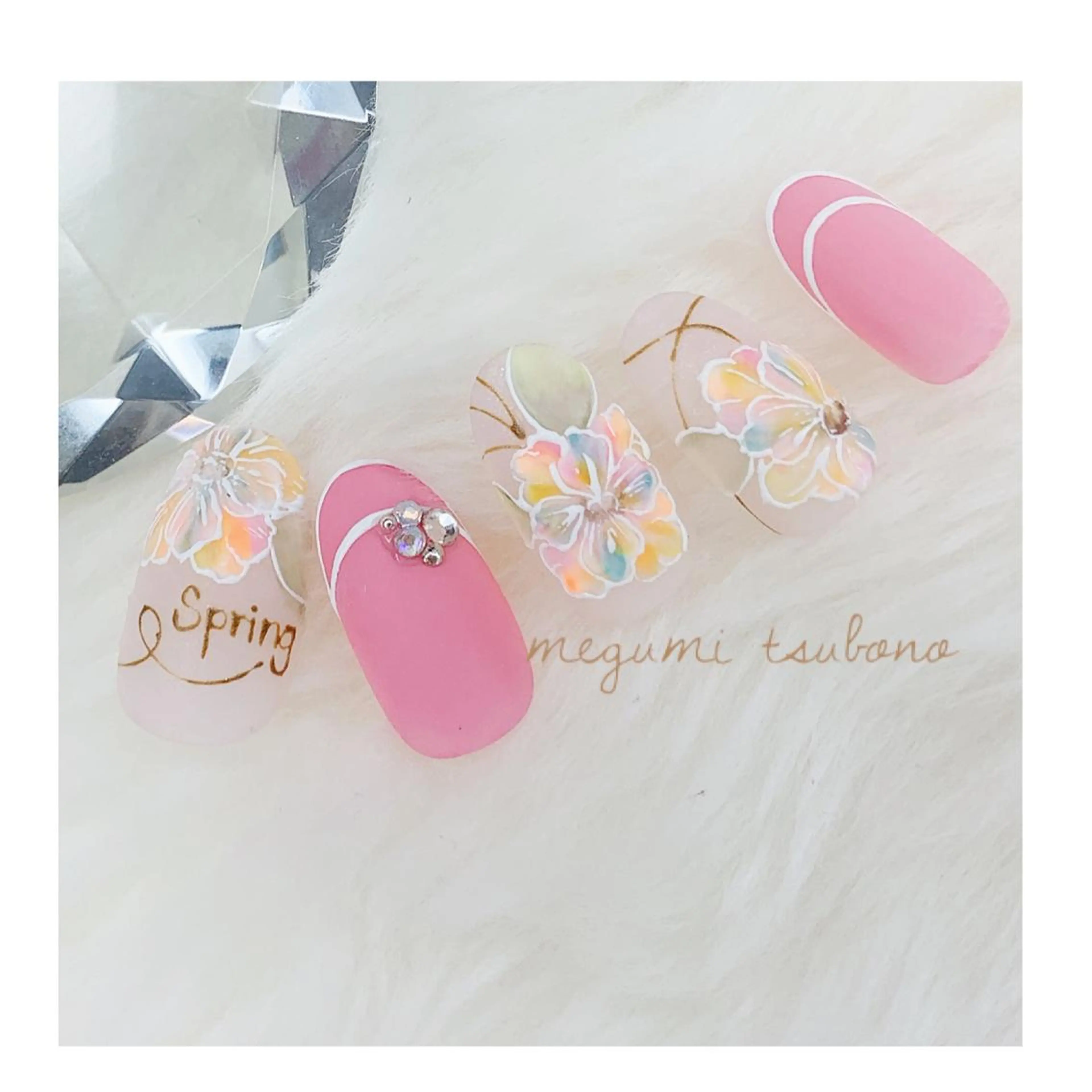 ネイル 坪野 めぐみのネイルデザイン