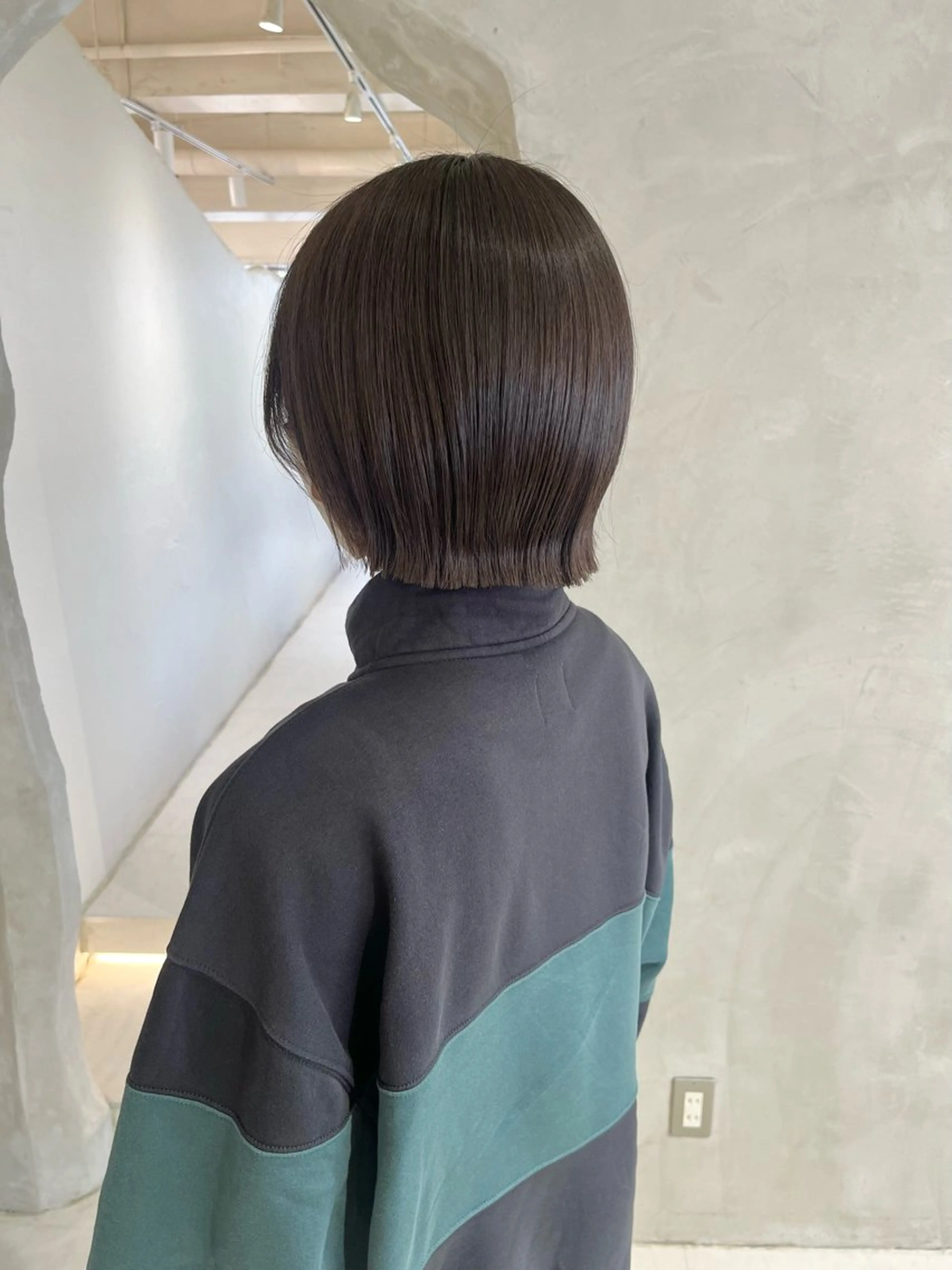 ショート ボブ カット 切りっぱなしボブ/ 艶カラー/綾莉のヘアスタイル