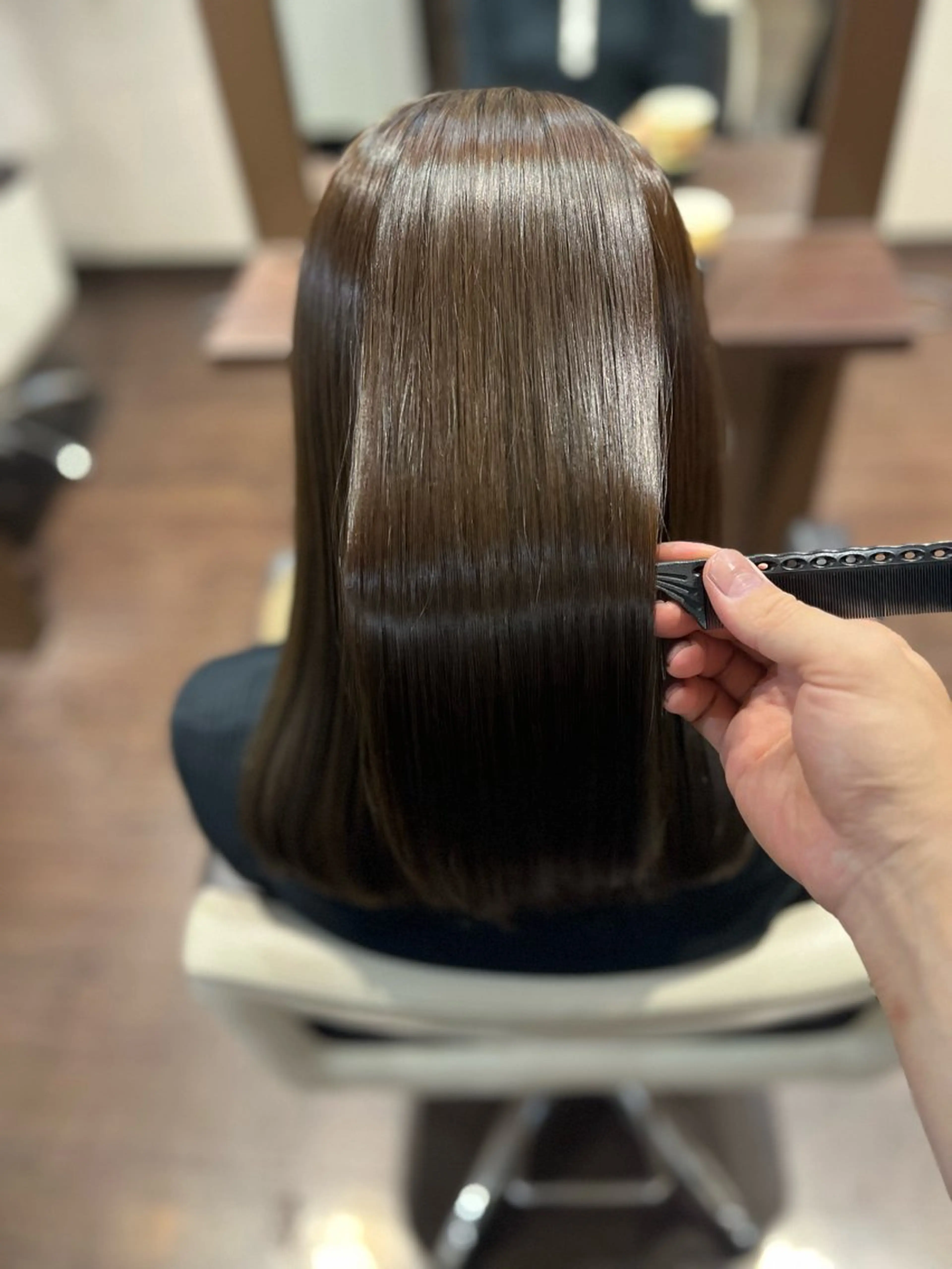 セミロング カラー 髪質改善 縮毛矯正 トリートメント @ YUTAのヘアスタイル