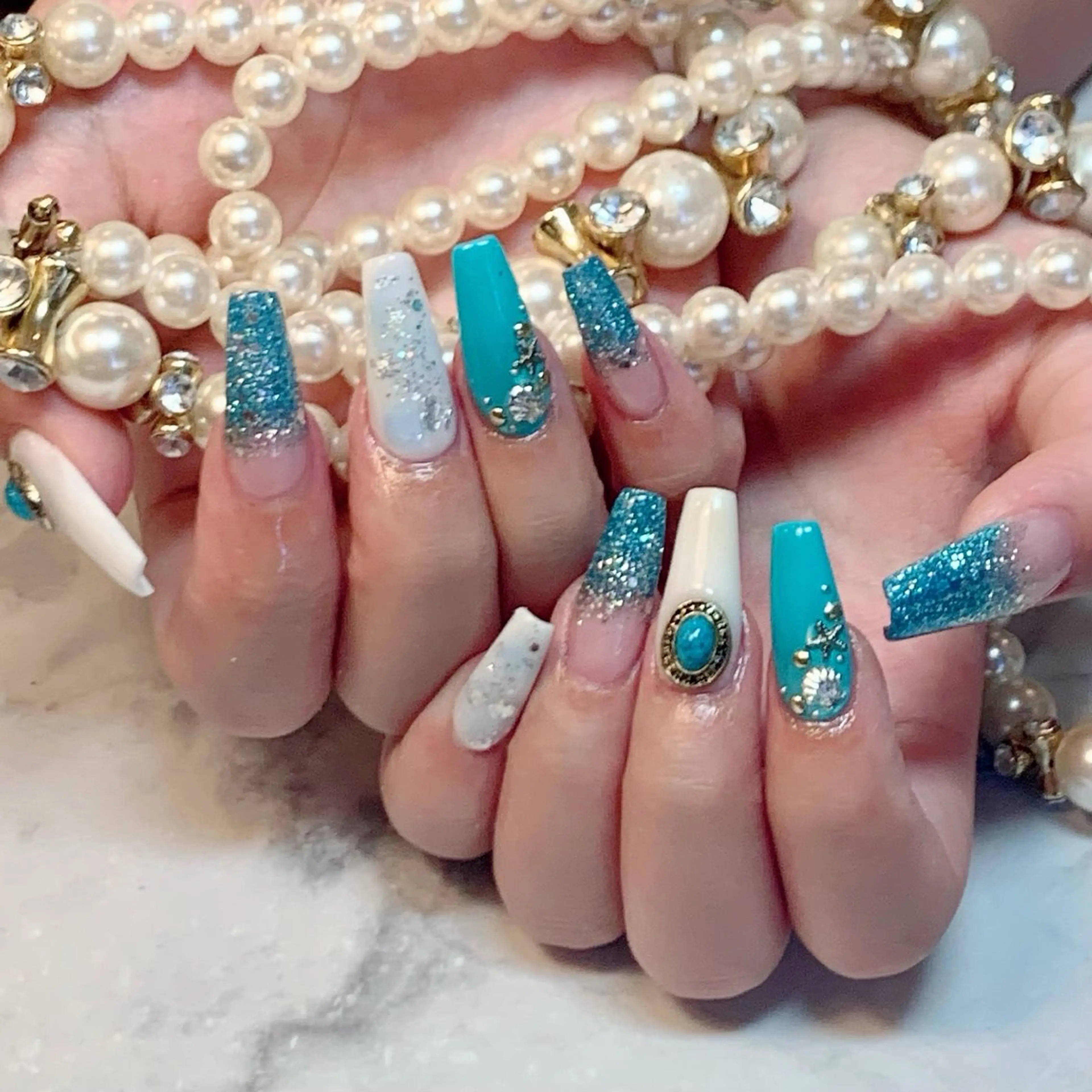 ネイル Feel千葉♡ Akaneのネイルデザイン