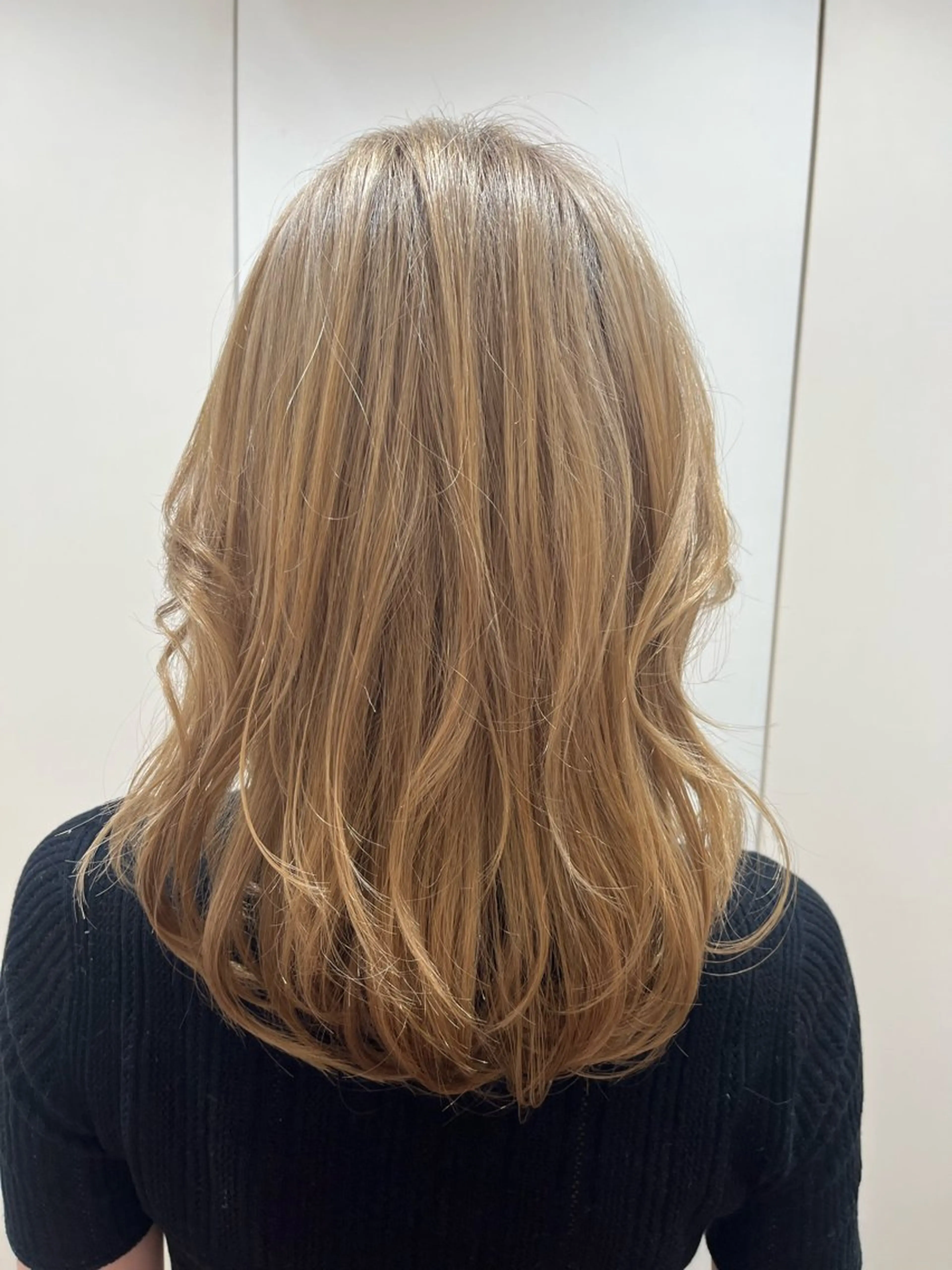 セミロング ️ちば🩵JILLE 恵比寿 透明感カラーのヘアスタイル