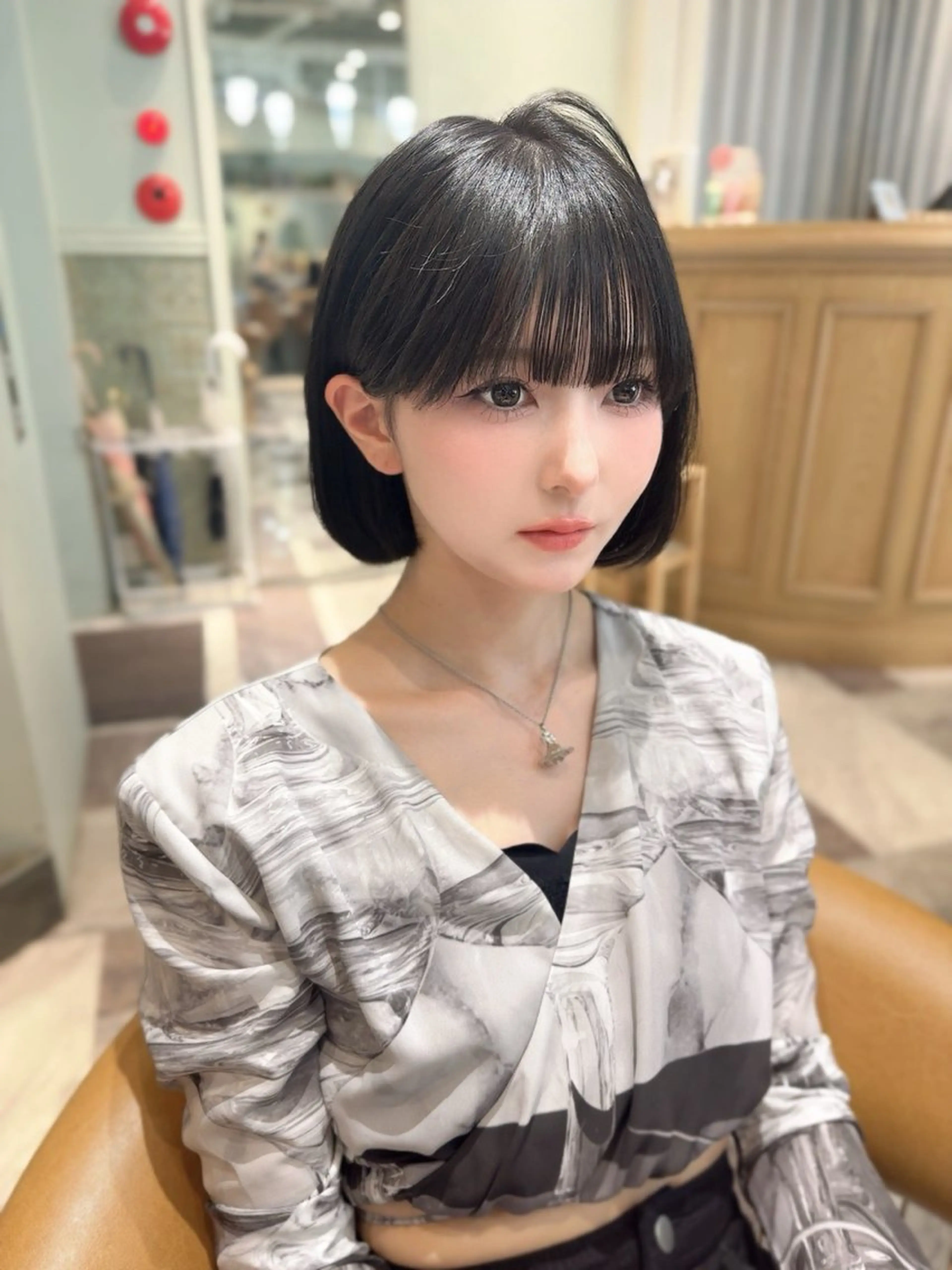 ショート カラー カット ヘアカラー トリートメント 木屋元一/透明感 /前髪/ショートボブのヘアスタイル