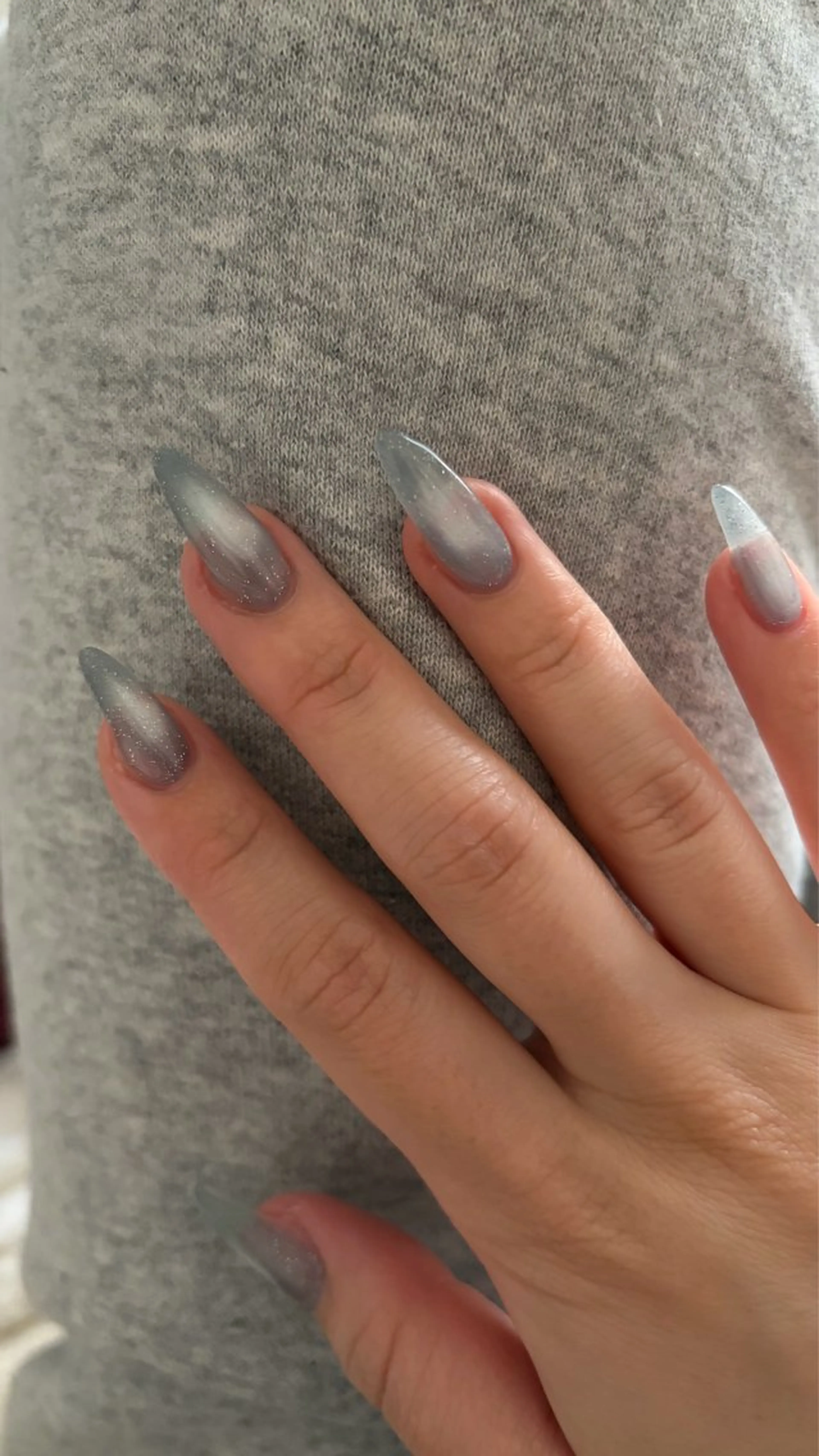 ネイル フラッシュネイル フラッシュマグ Hina 💫のネイルデザイン