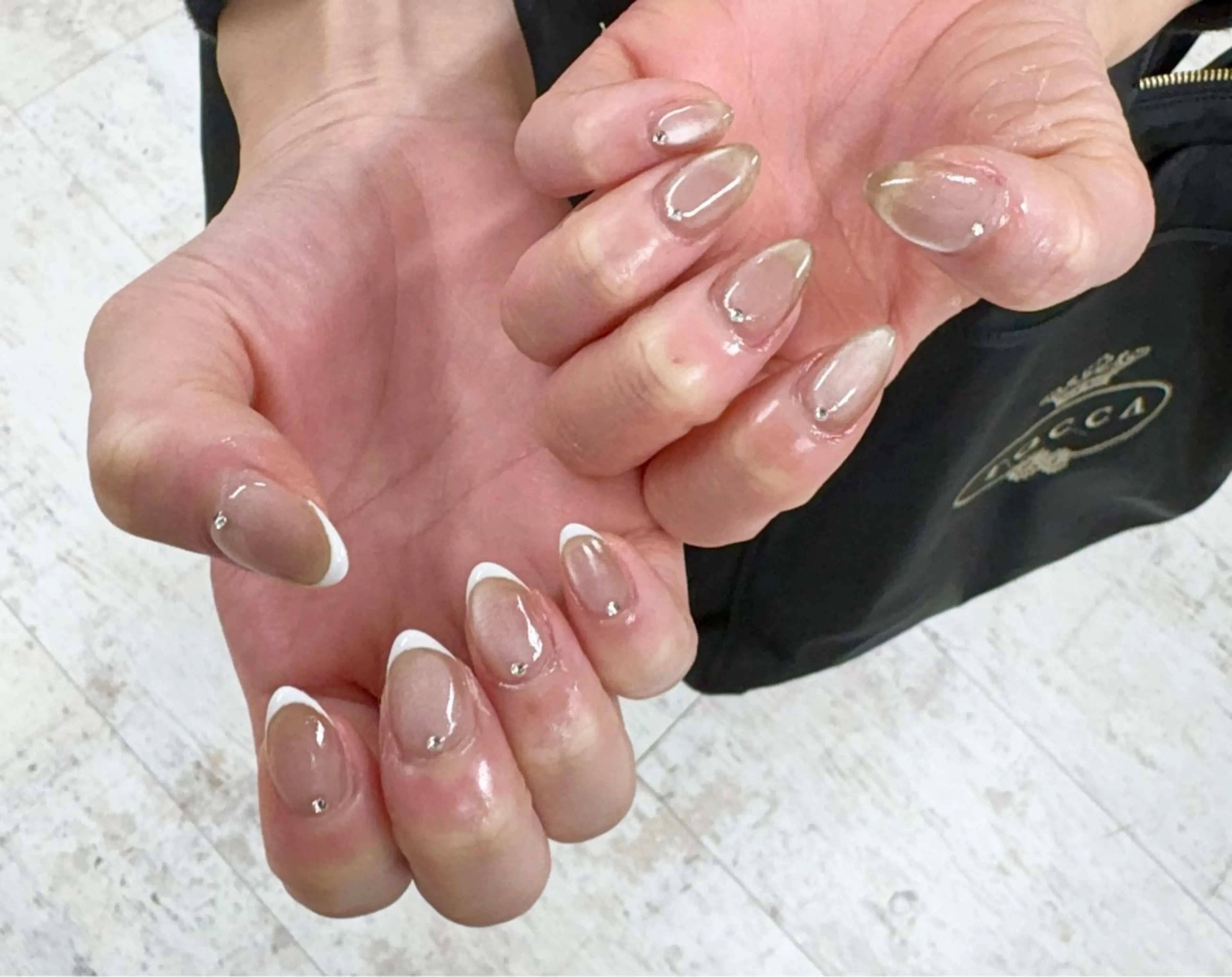 ネイル 持ち込み 吉田 里菜のネイルデザイン