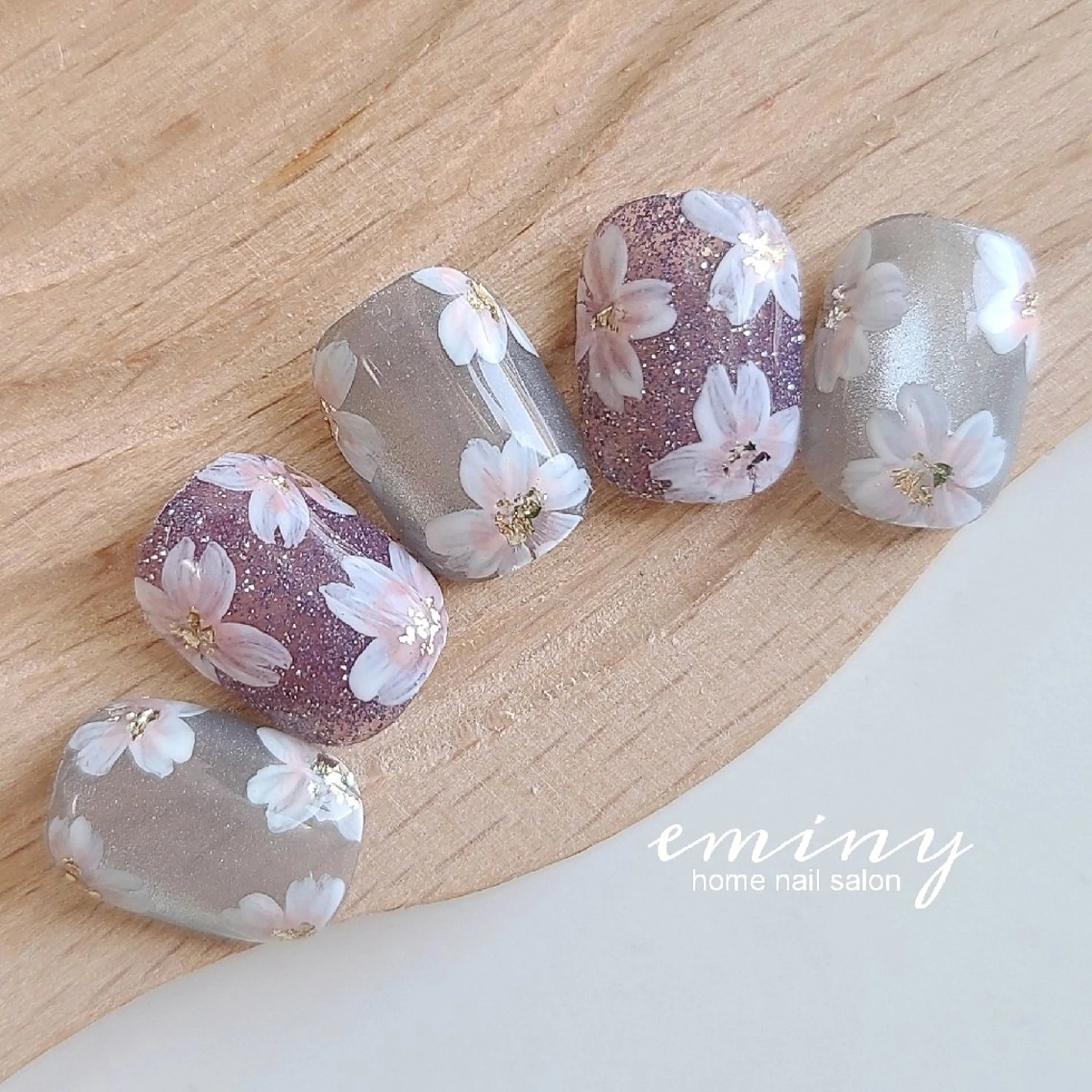 ネイル 桜ネイル フラワーネイル ジェルネイル 韓国ネイル マグネットネイル ハンドネイル nail salon  eminyのネイルデザイン
