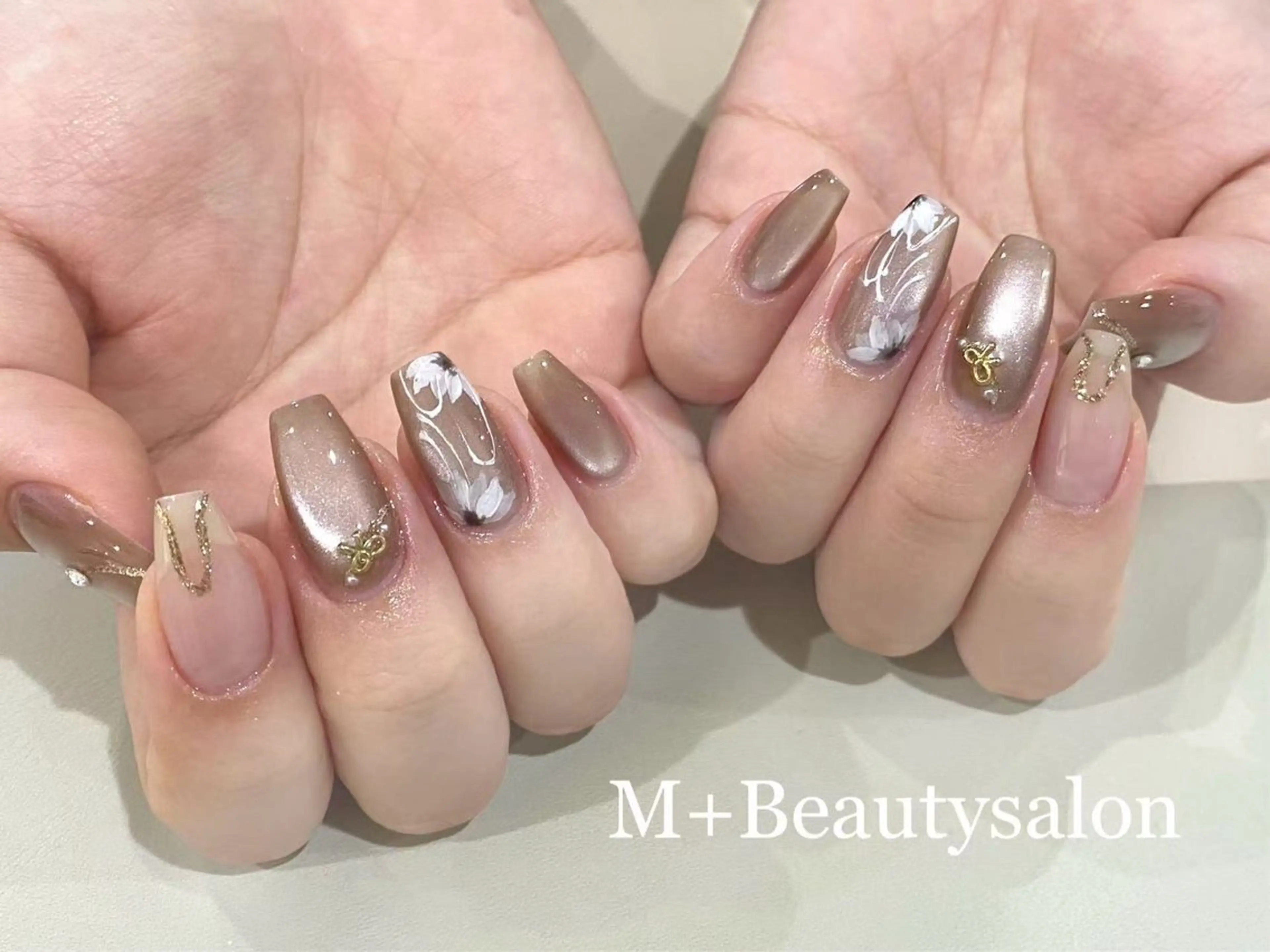 ネイル M+  Beauty Salonのネイルデザイン