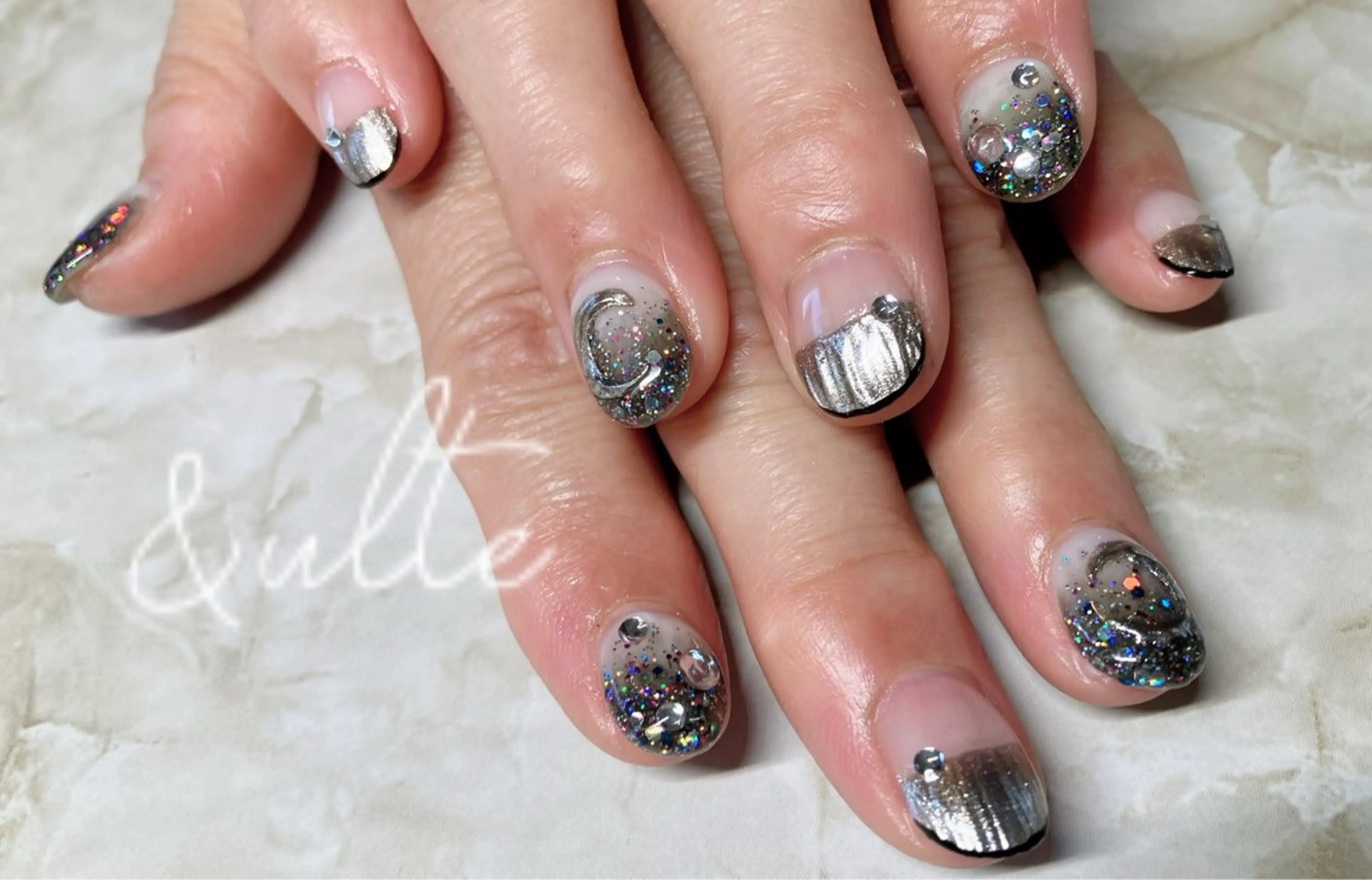 ネイル andulte MAIのネイルデザイン