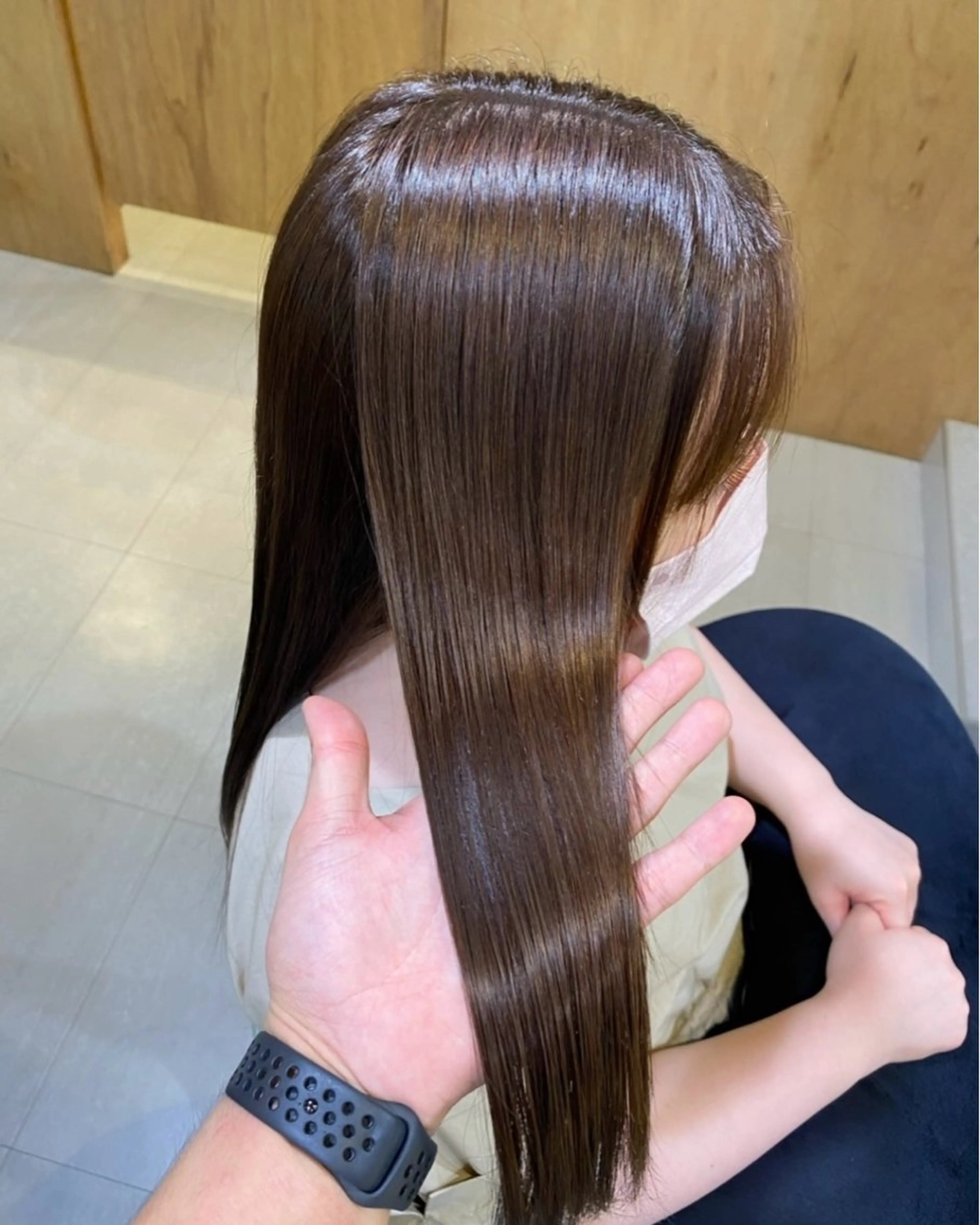 セミロング カラー ブリーチ 縮毛矯正 トリートメント 必ず笑顔で帰っていた だきます！安田祐貴のヘアスタイル