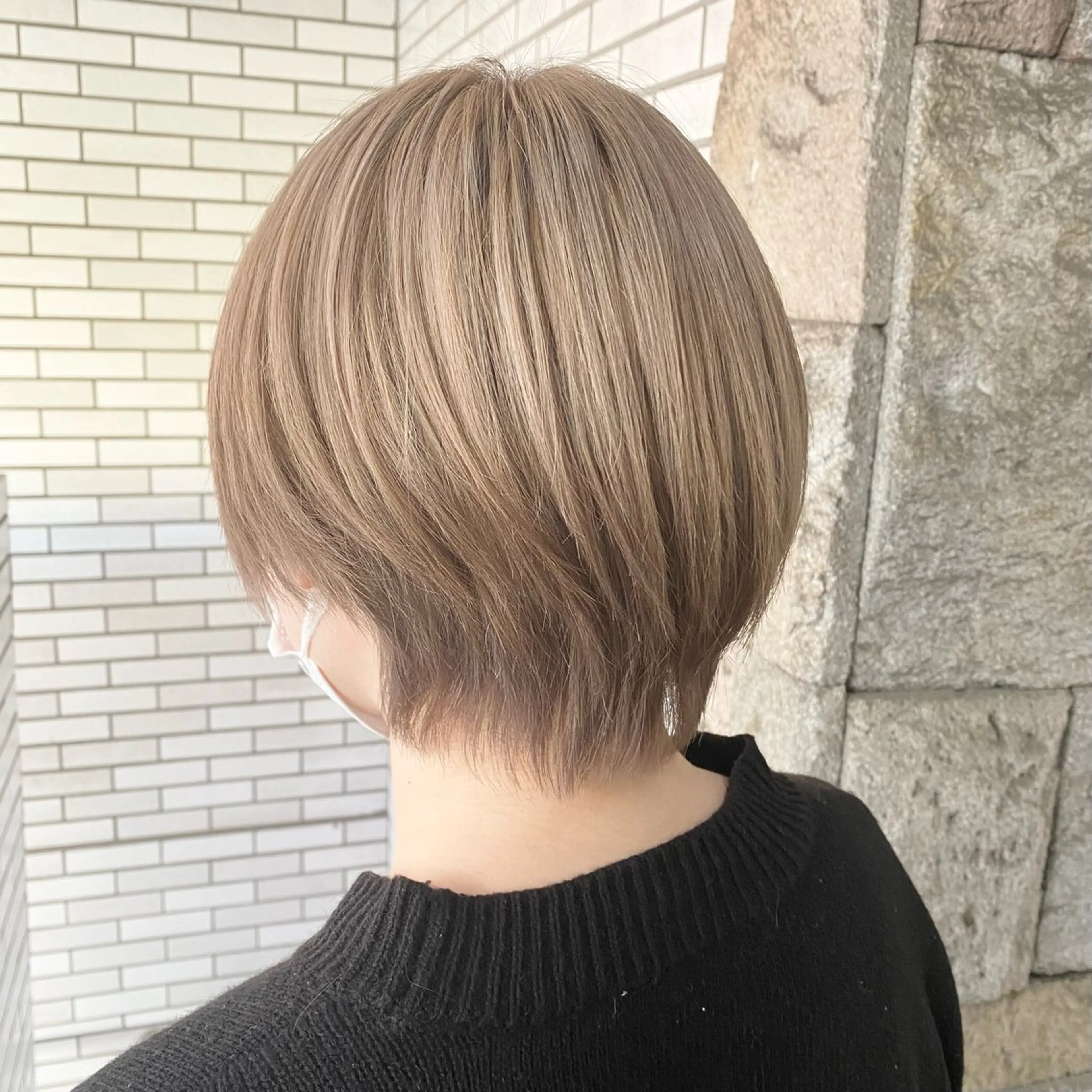 ショート カラー ハイトーンカラー ヘアカラー トリートメント 萩原 凌✄のヘアスタイル