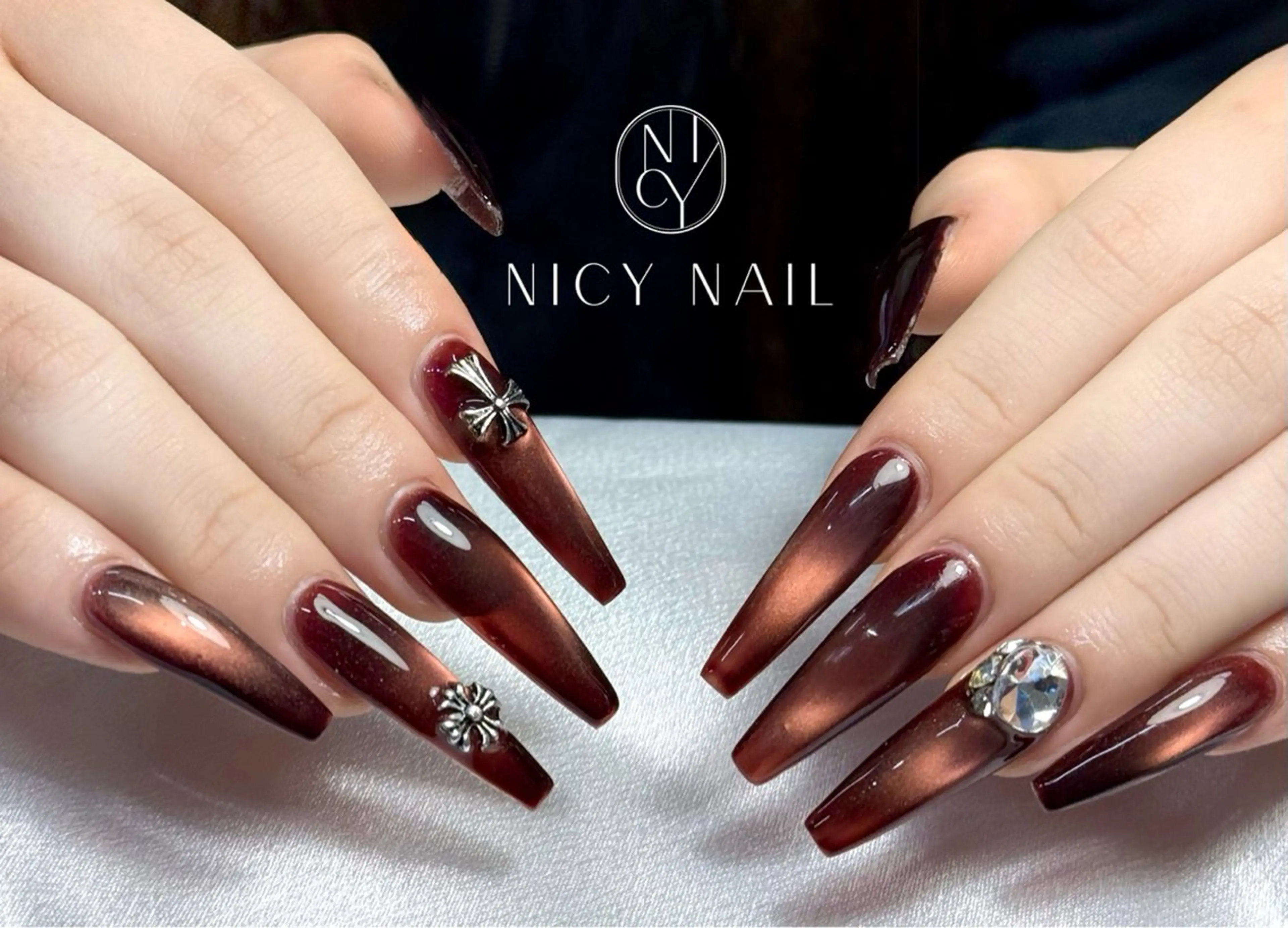 ネイル アートネイル オーロラネイル ブルー チークネイル フットネイル ハンドネイル NICY NAIL 池袋のネイルデザイン