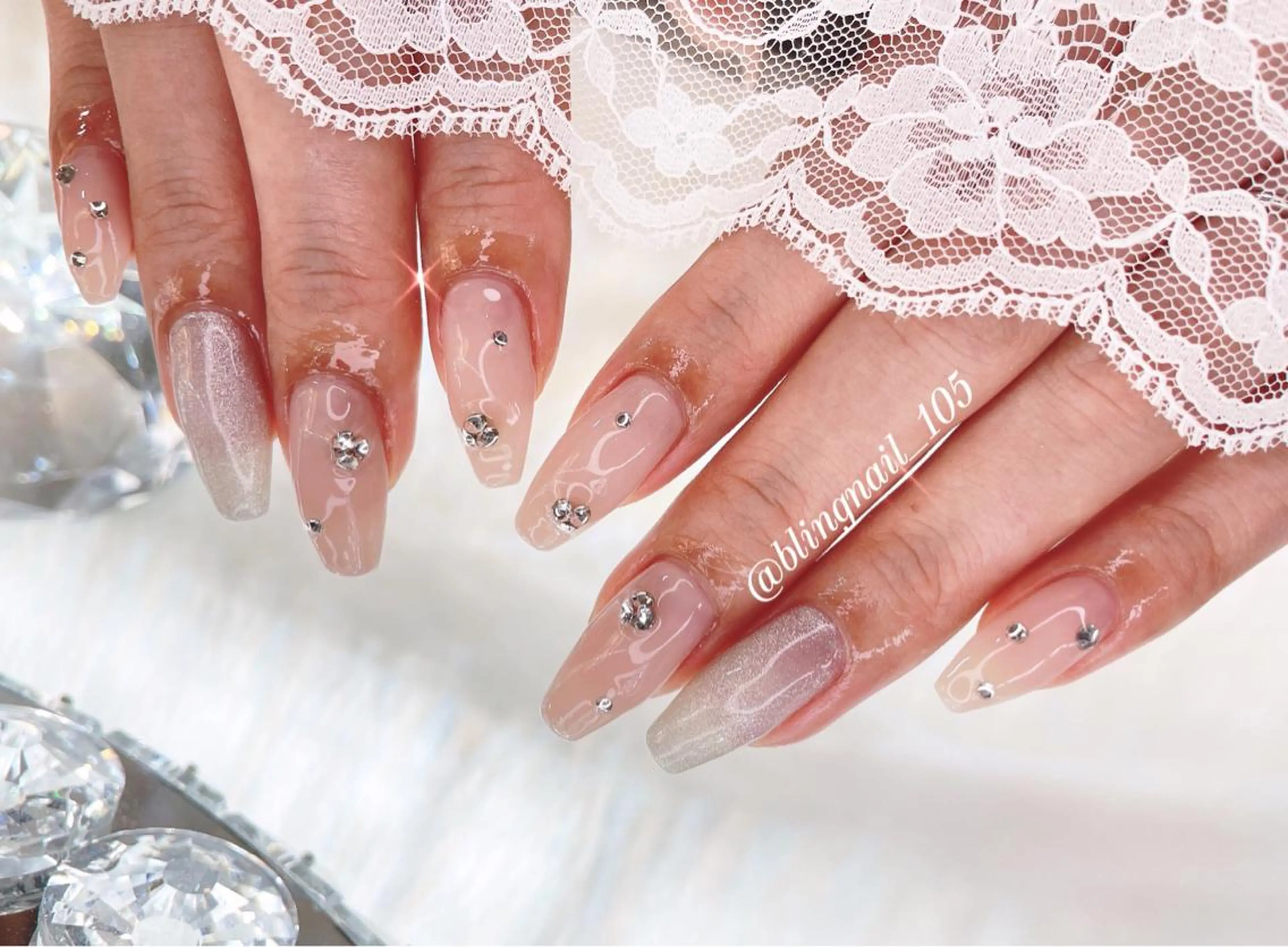 ネイル 23時まで❤︎韓国、 ワンホンネイルのネイルデザイン