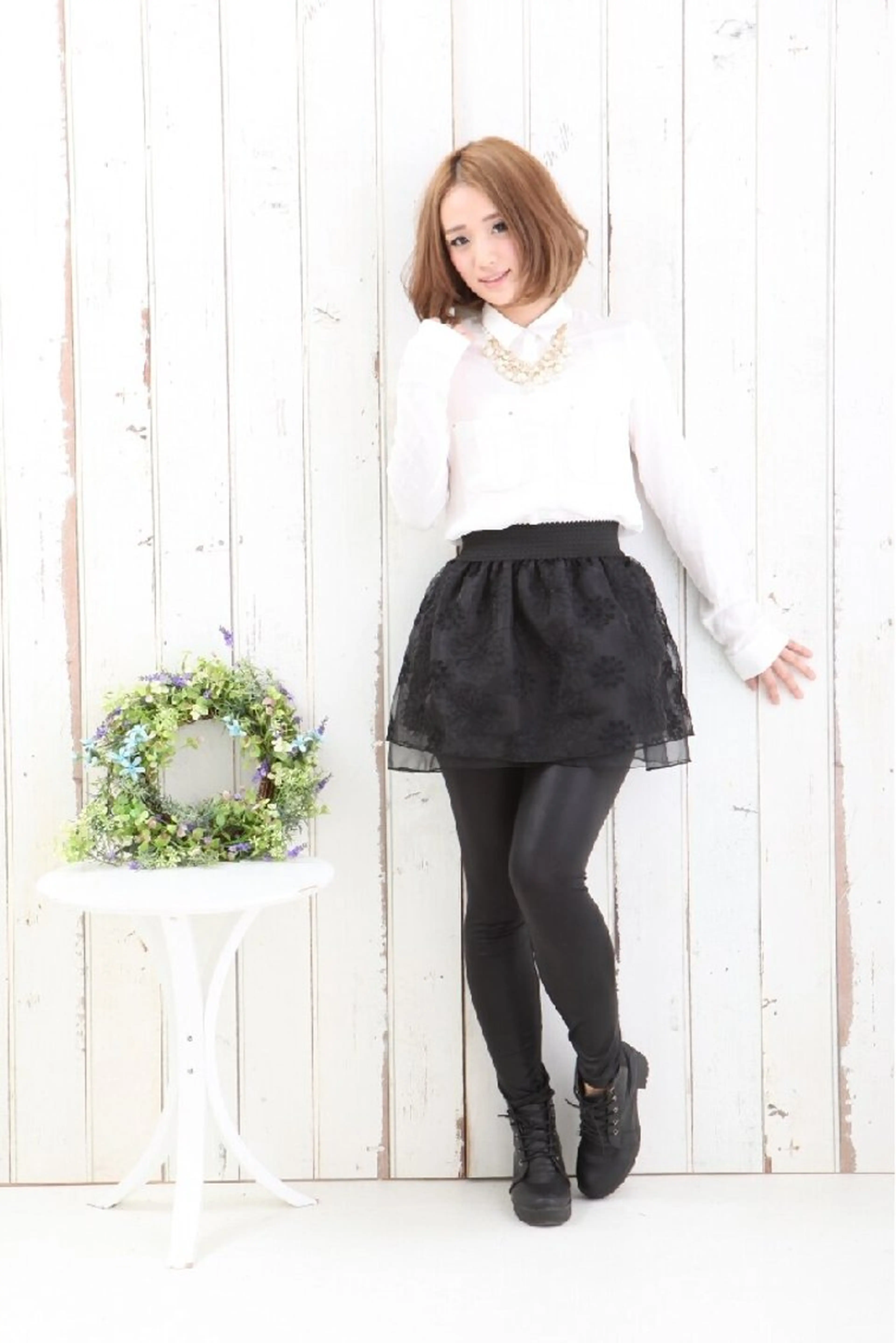 ミディアム カラー アッシュ ベージュカラー ダブルカラー ボブ 外国人風カラー 美髪専門店カヴァリ ＴＯＲＵのヘアスタイル