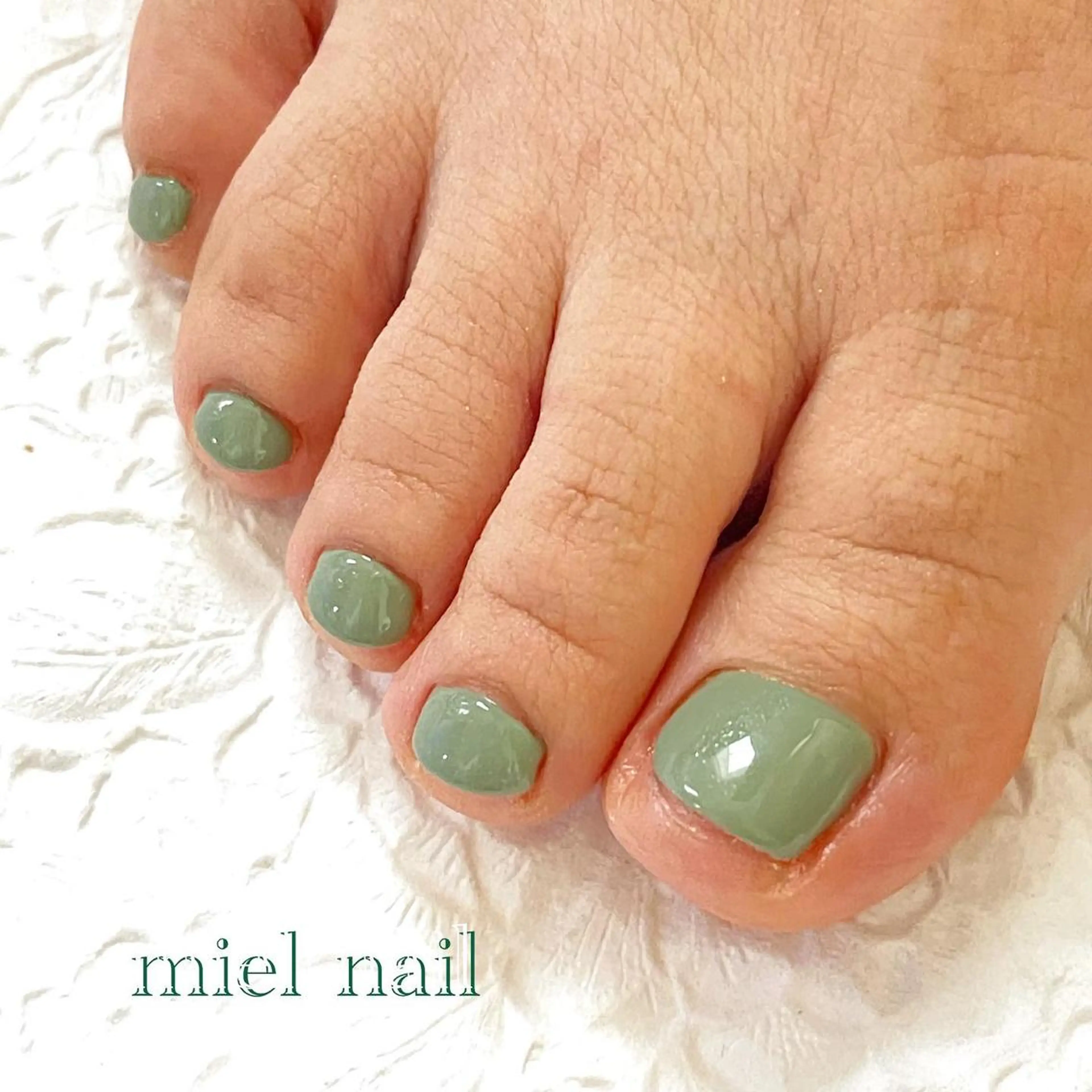 ネイル フットネイル グリーン miel nailのネイルデザイン