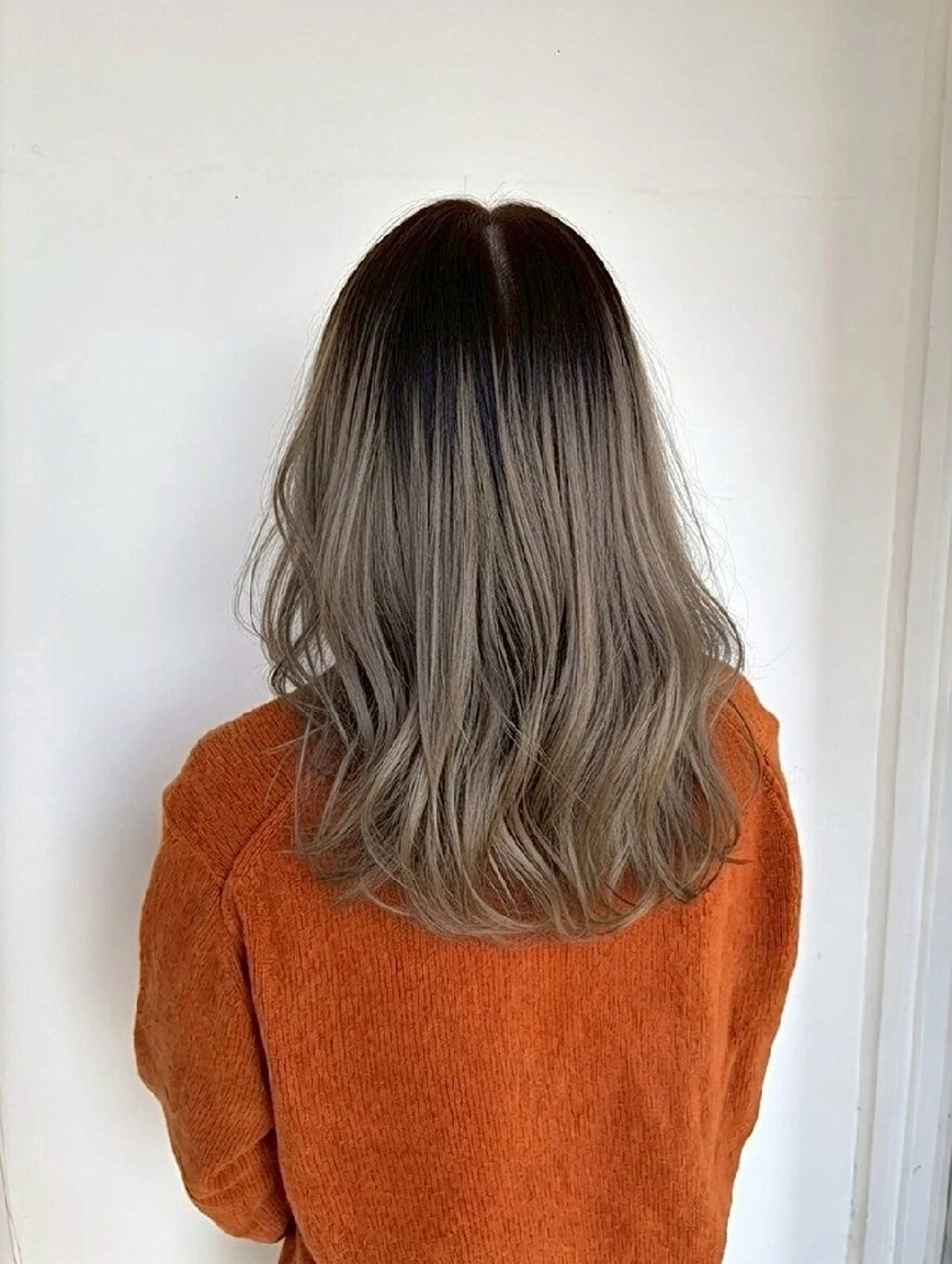 カット+ダブルカラー(ブリーチ有り)の写真