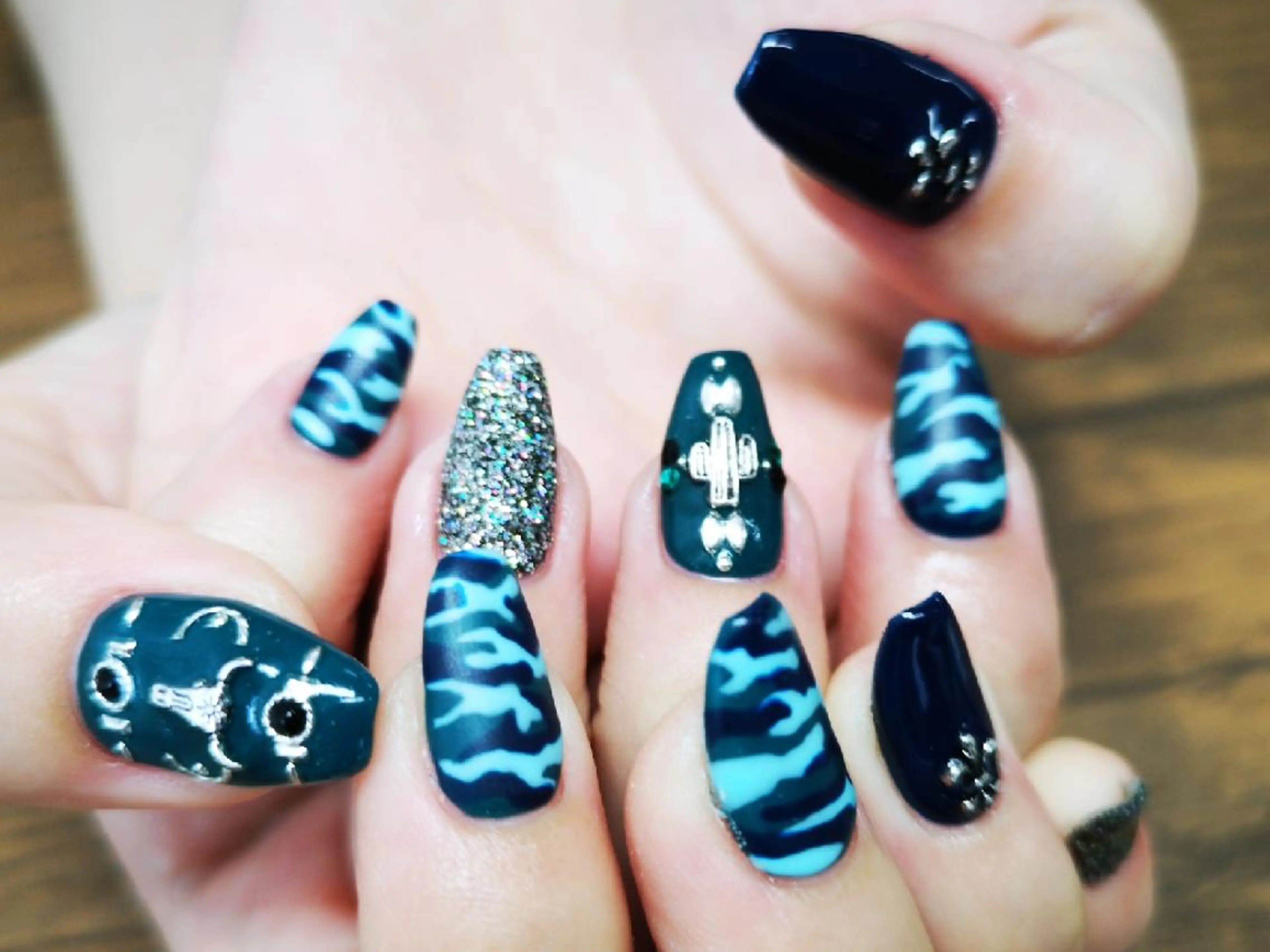 ネイル ハンドネイル 石渡 美弥のネイルデザイン