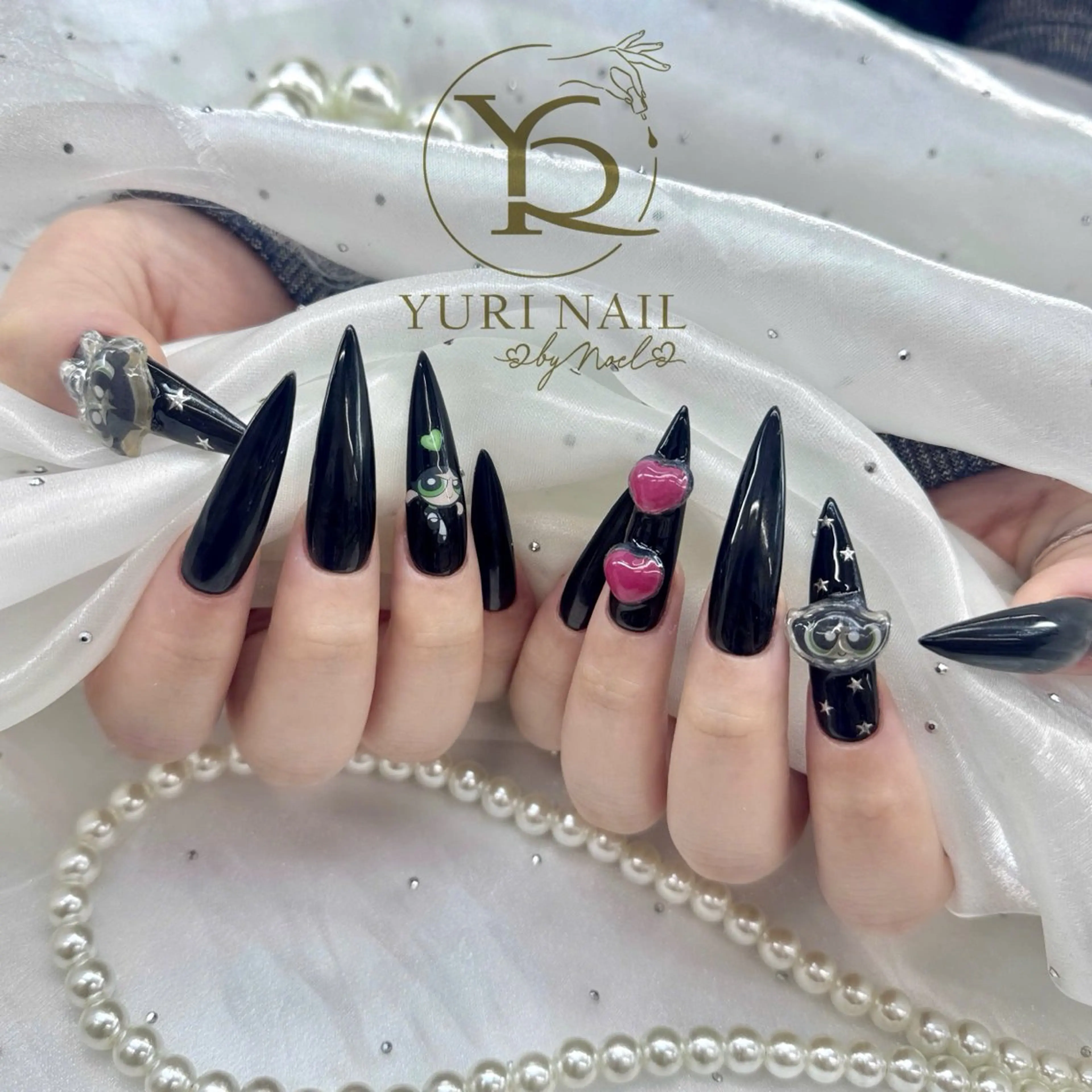ネイル チークネイル フットネイル フレンチネイル グラデーション キラキラネイル YURI Nail Funabashiのネイルデザイン