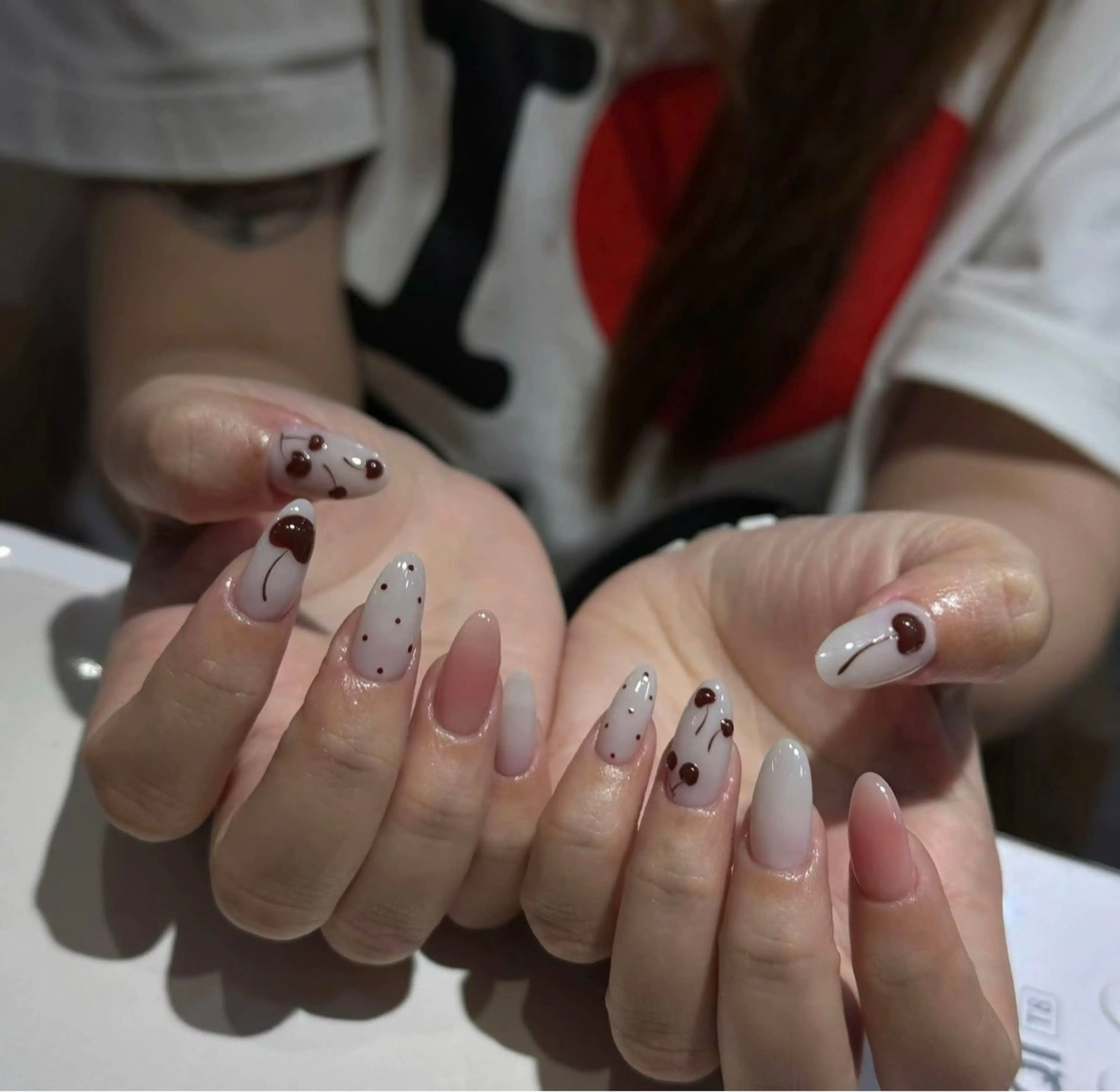 ネイル MQueen ネイルサロンのネイルデザイン