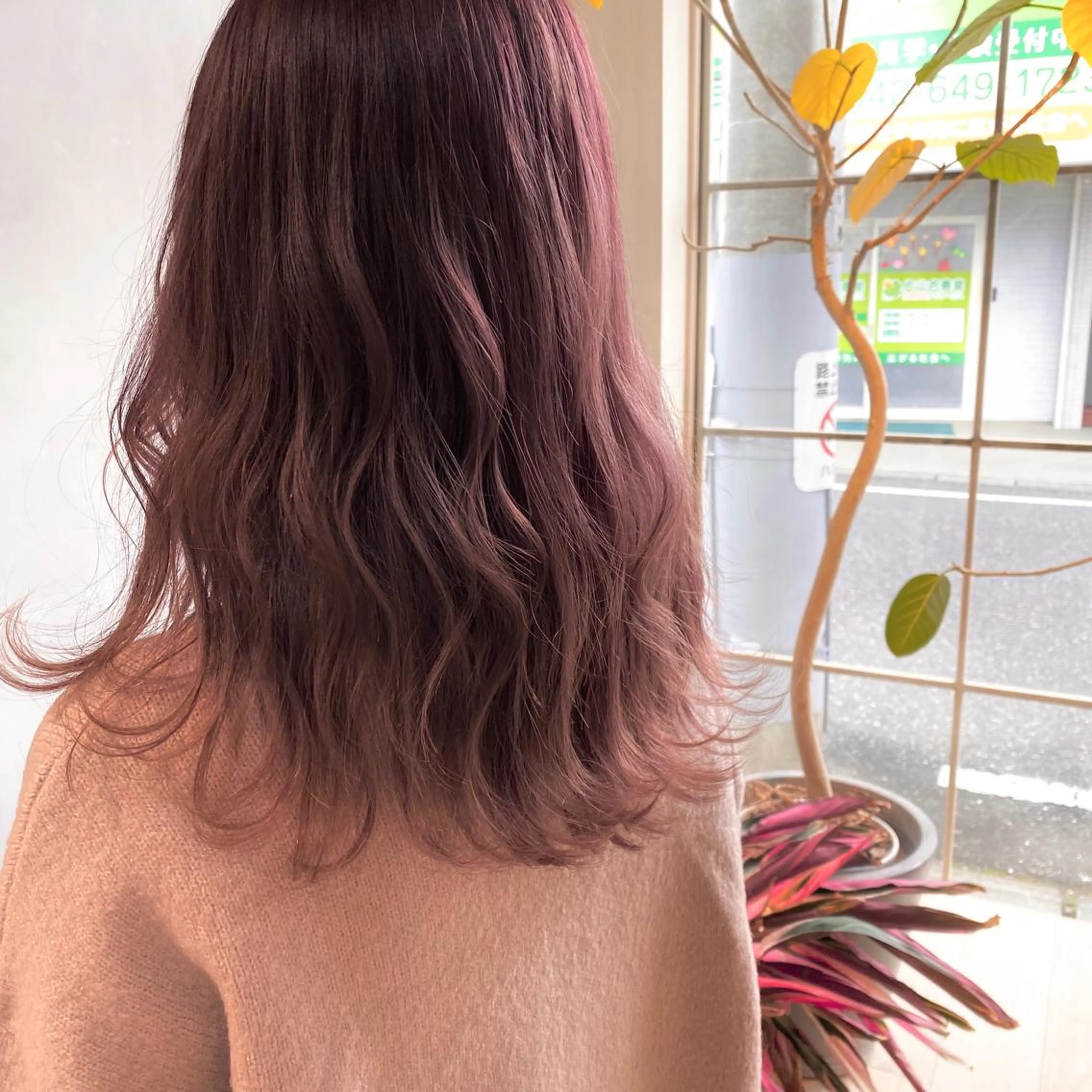 理想の髪色になるブリーチカラー&メンテカット付き⭐️の写真