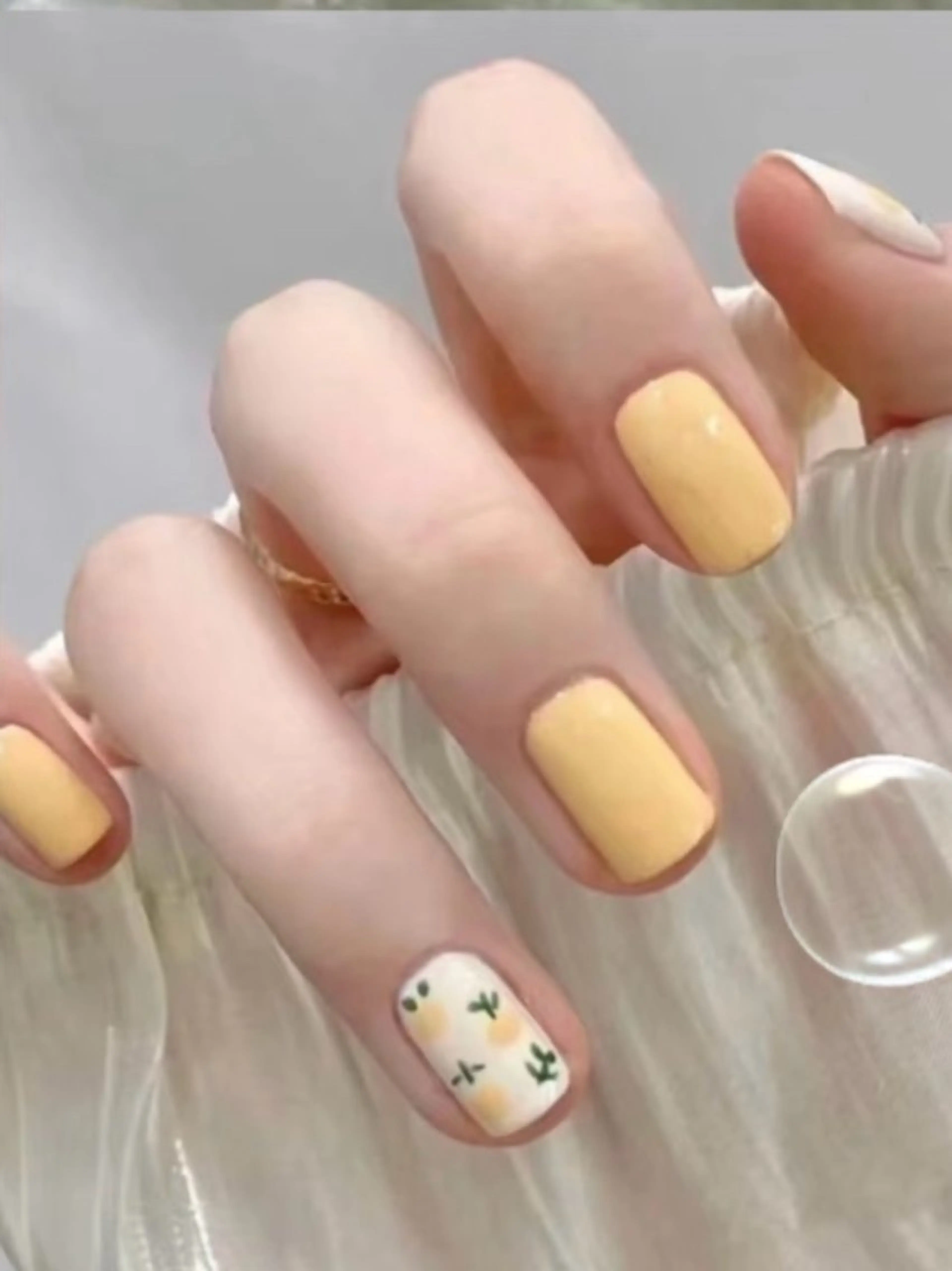 ネイル ハンドネイル H3 Nail Tsuki🦋💙のネイルデザイン