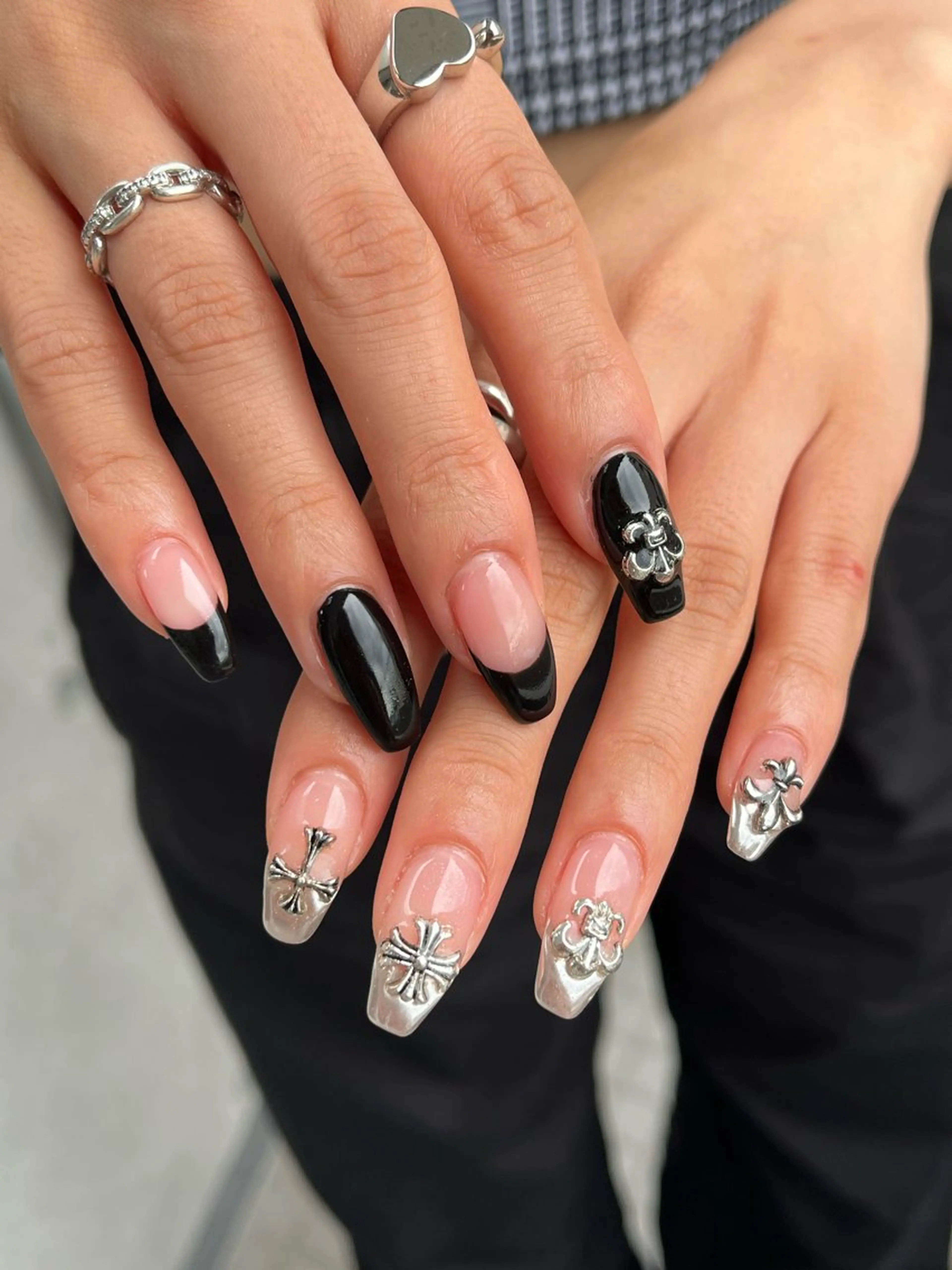 ネイル 🤎Two ERI🤎のネイルデザイン