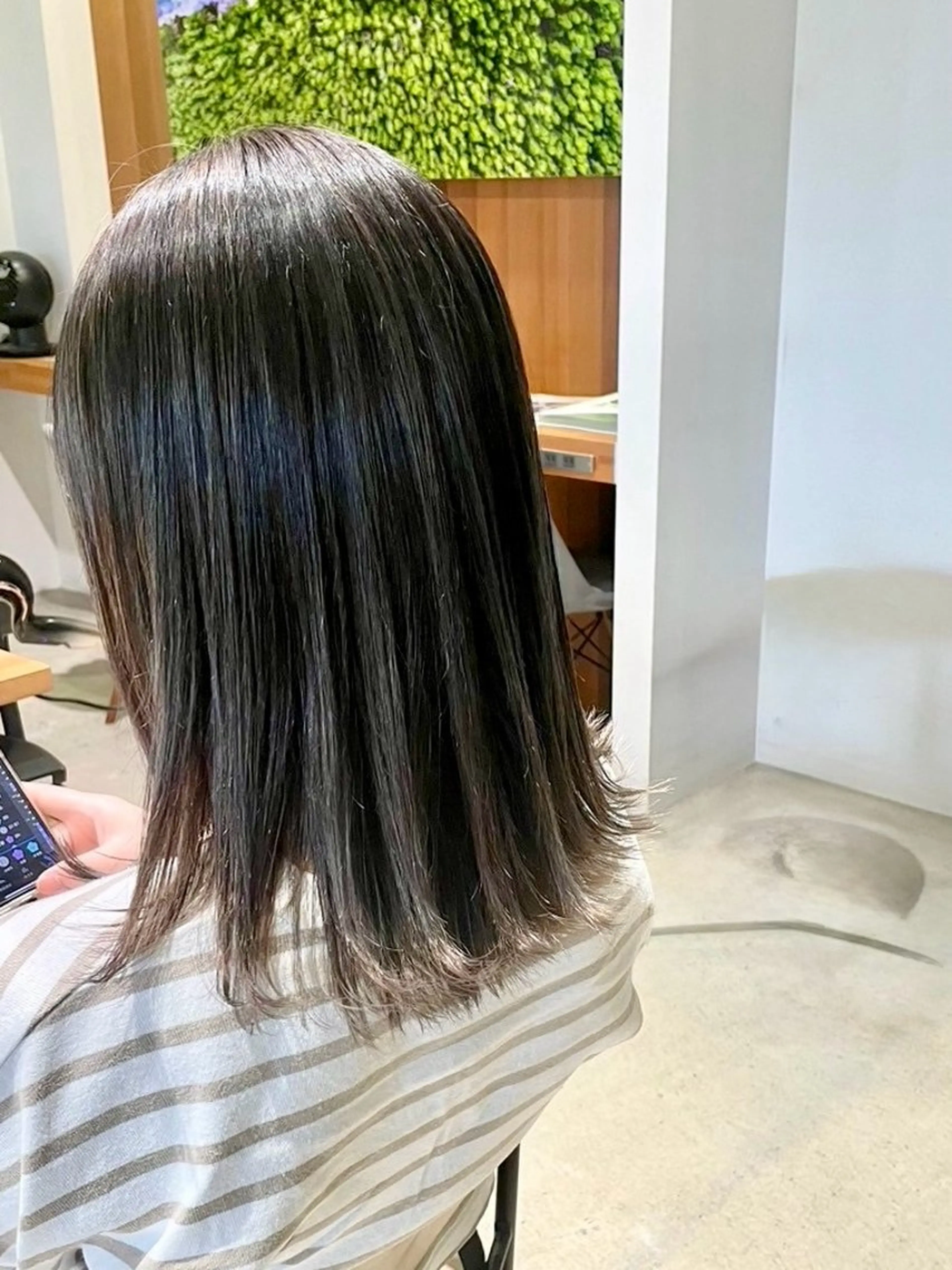 セミロング レイヤーカット パライソ竜美丘店 中根 奈緒のヘアスタイル