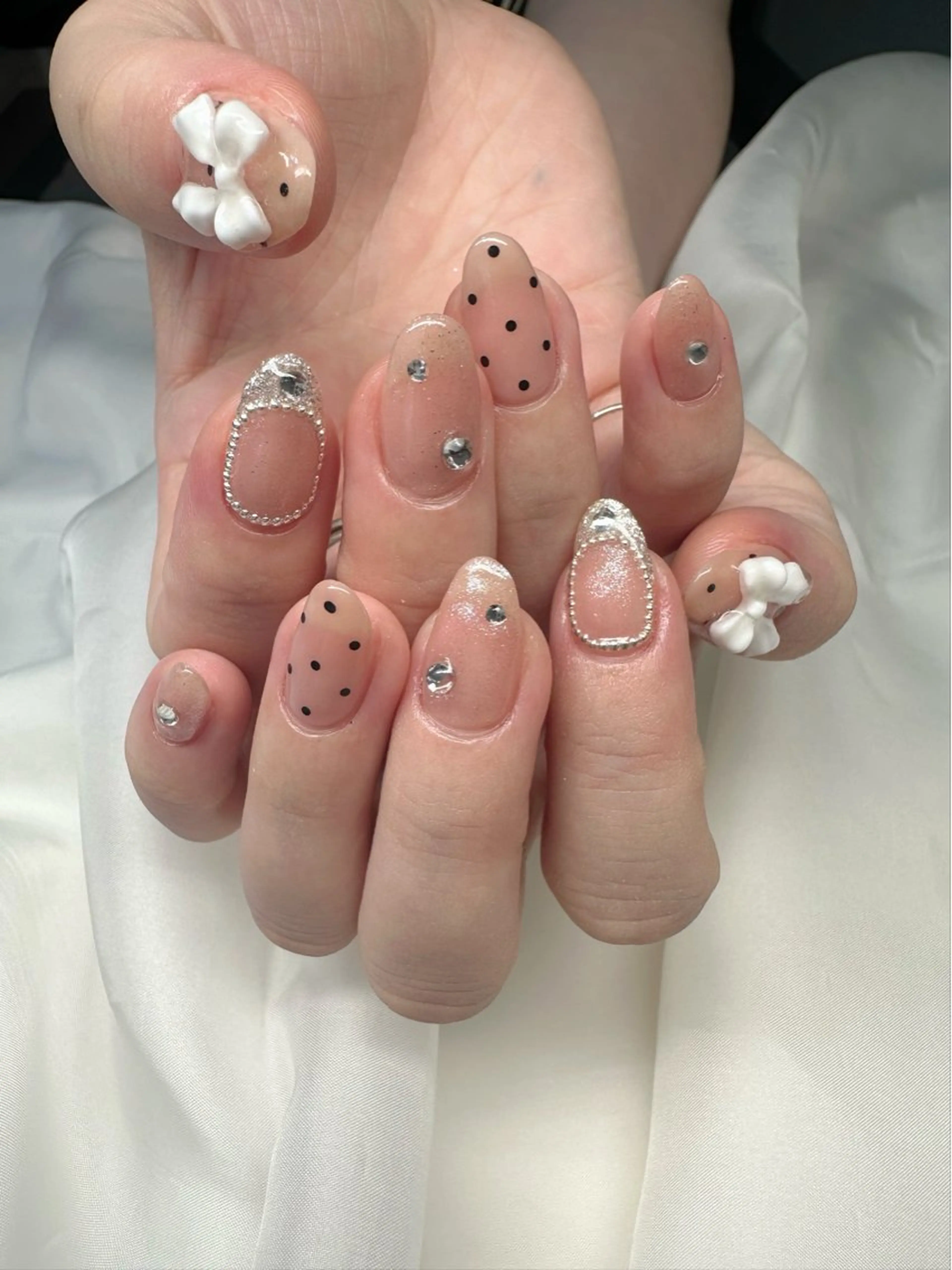 ネイル クリアネイル ドット 氷ネイル・うるうるネイル キラキラネイル 韓国ネイル 🪞KAPE NAIL 🪞のネイルデザイン