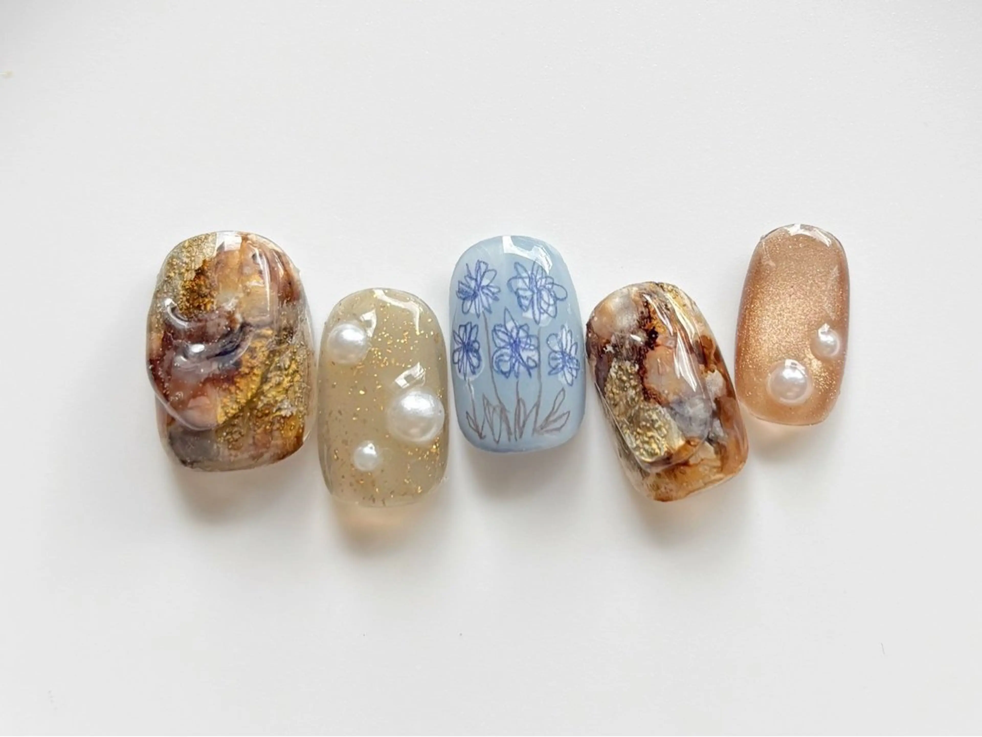 ネイル ciereシエール所属・シエール Yuzuhoのネイルデザイン